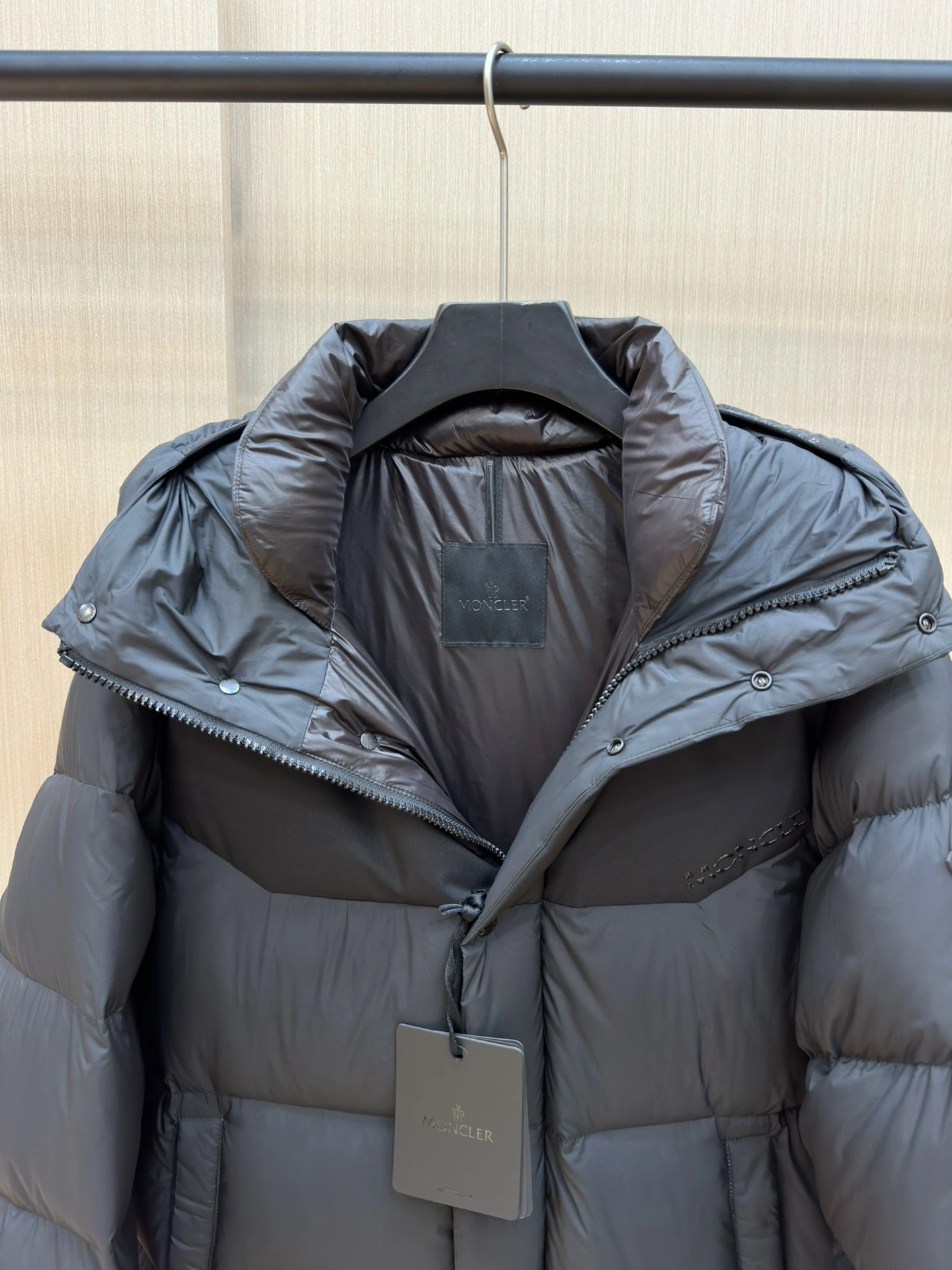 Moncler Down Jackets Unisex 146069