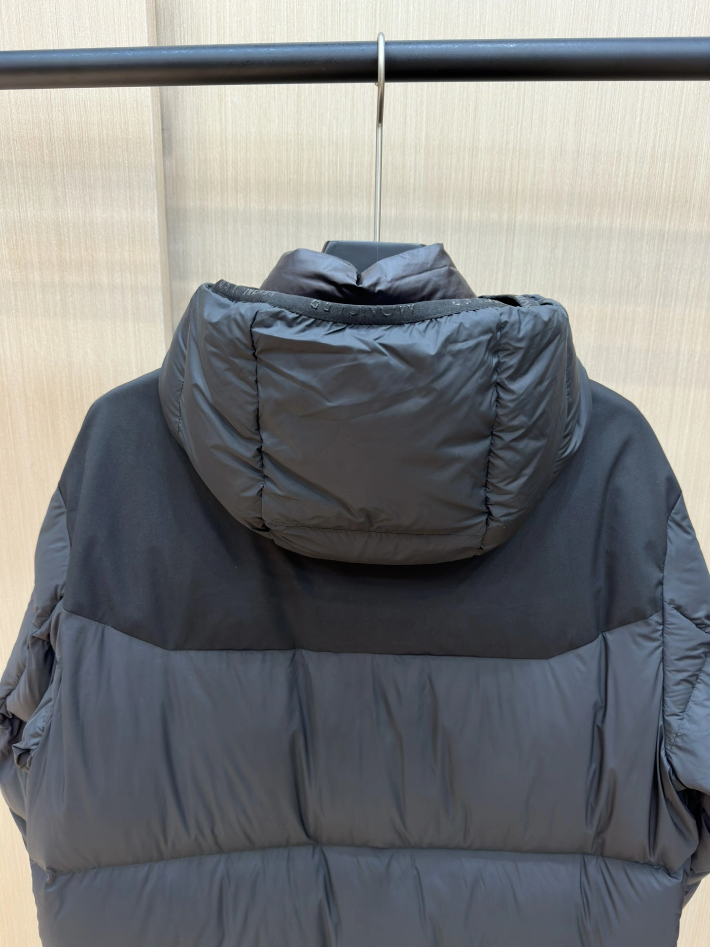Moncler Down Jackets Unisex 146069