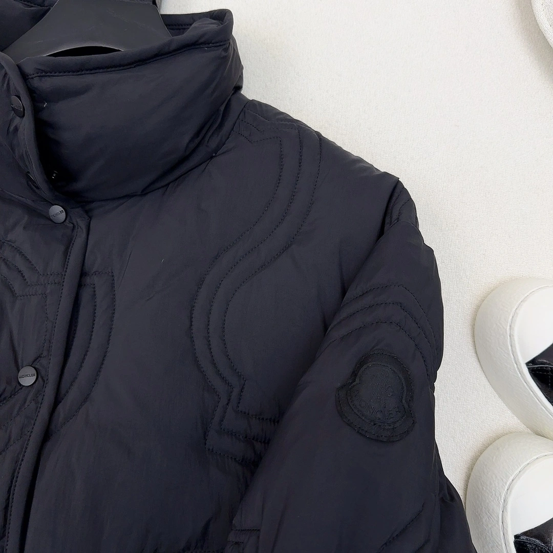 FashionForward Moncler Down Jackets 146073