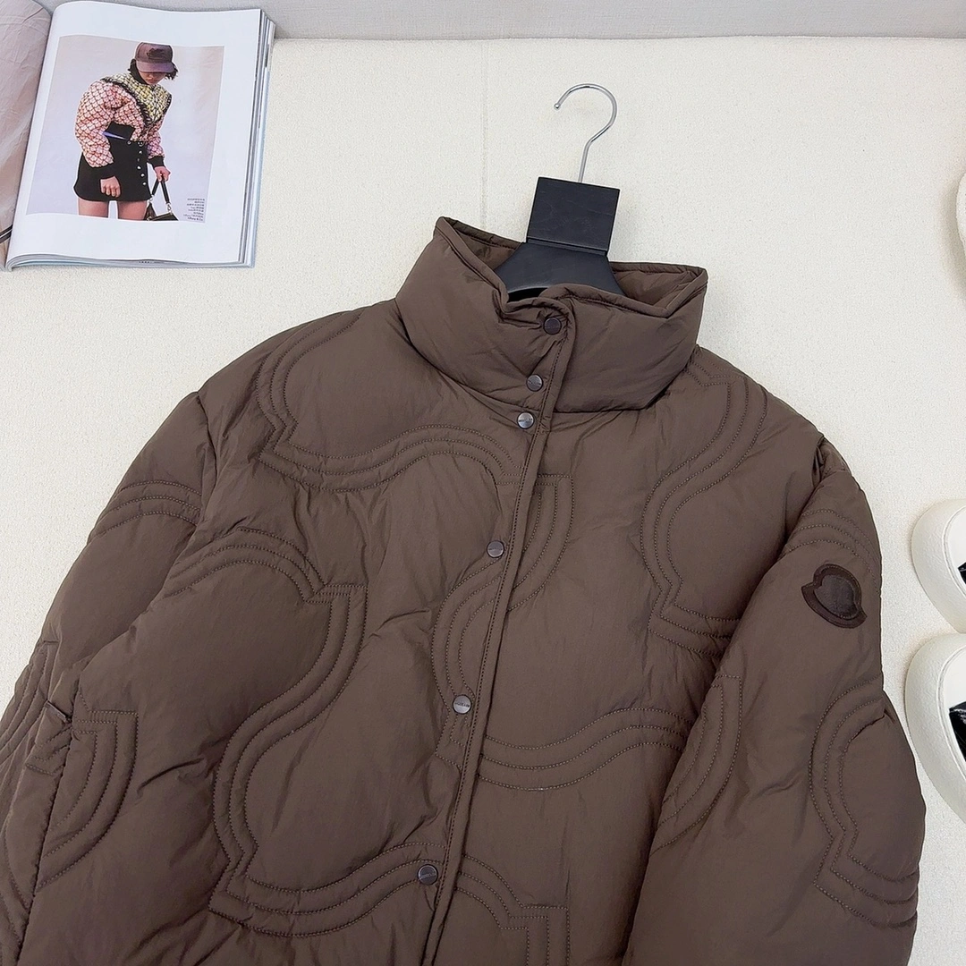 Moncler Down Jackets Chic 146070