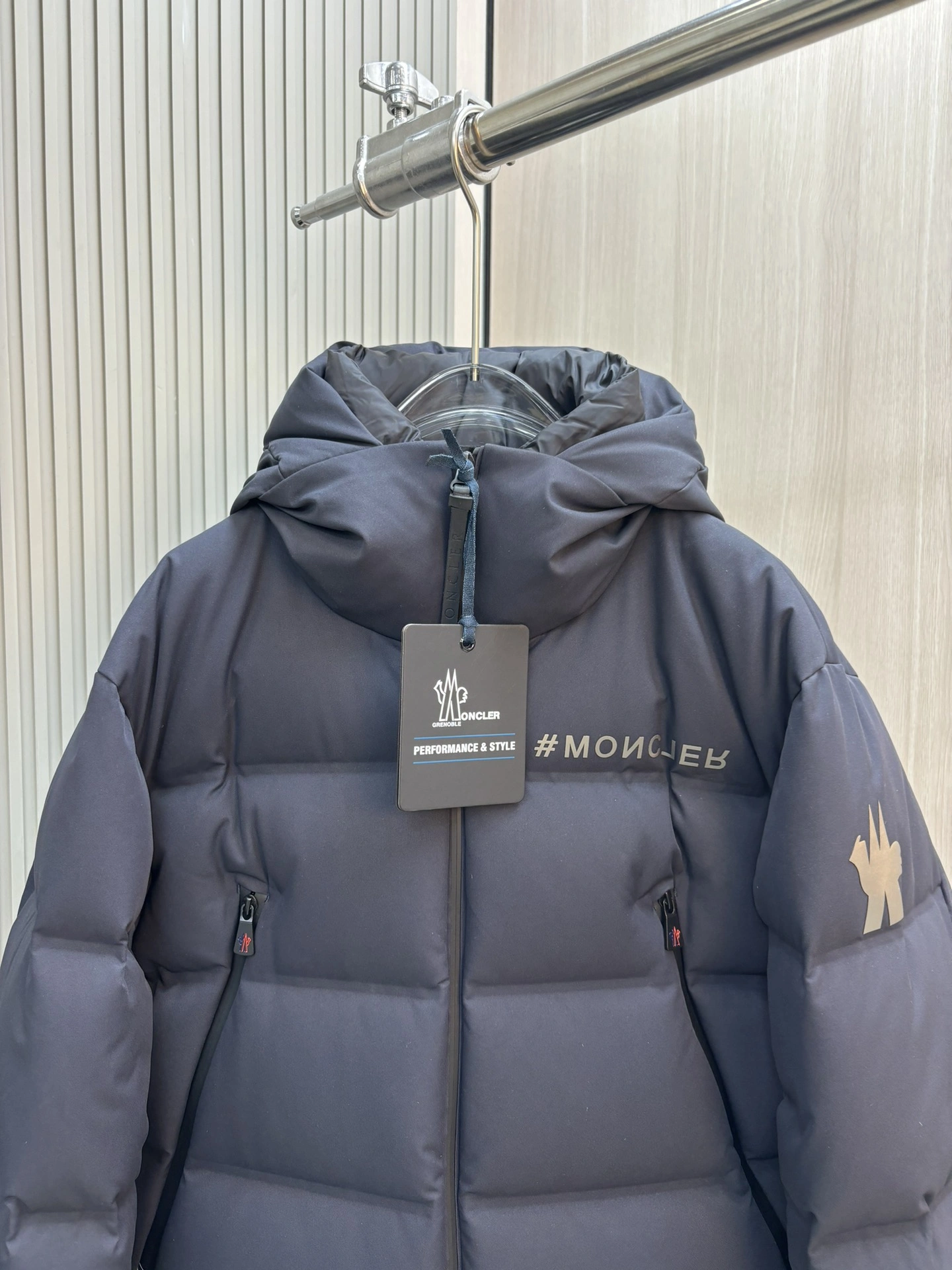 Moncler Down Jackets Practical 146066