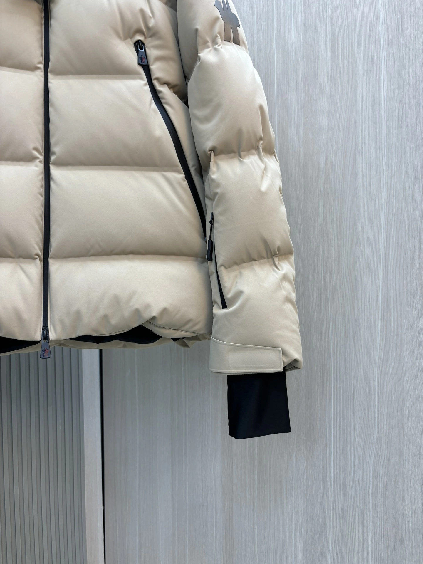 SportInspired Moncler Down Jackets 146067