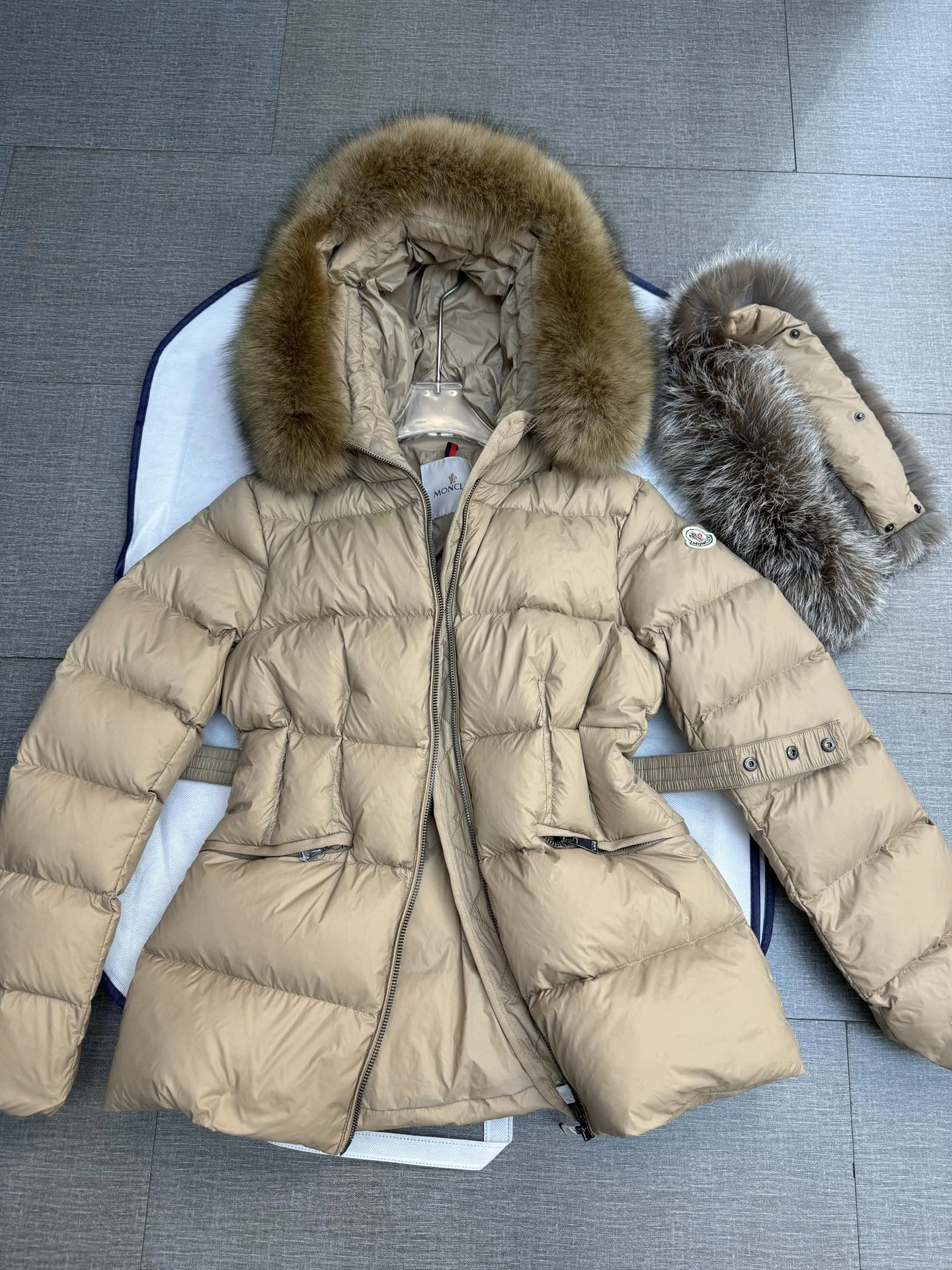 Classic Moncler Down Jackets 146065