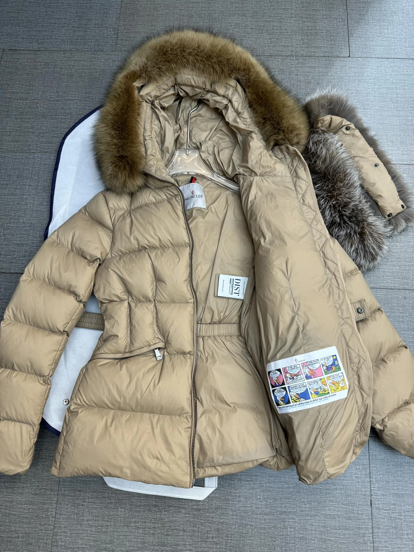 Classic Moncler Down Jackets 146065