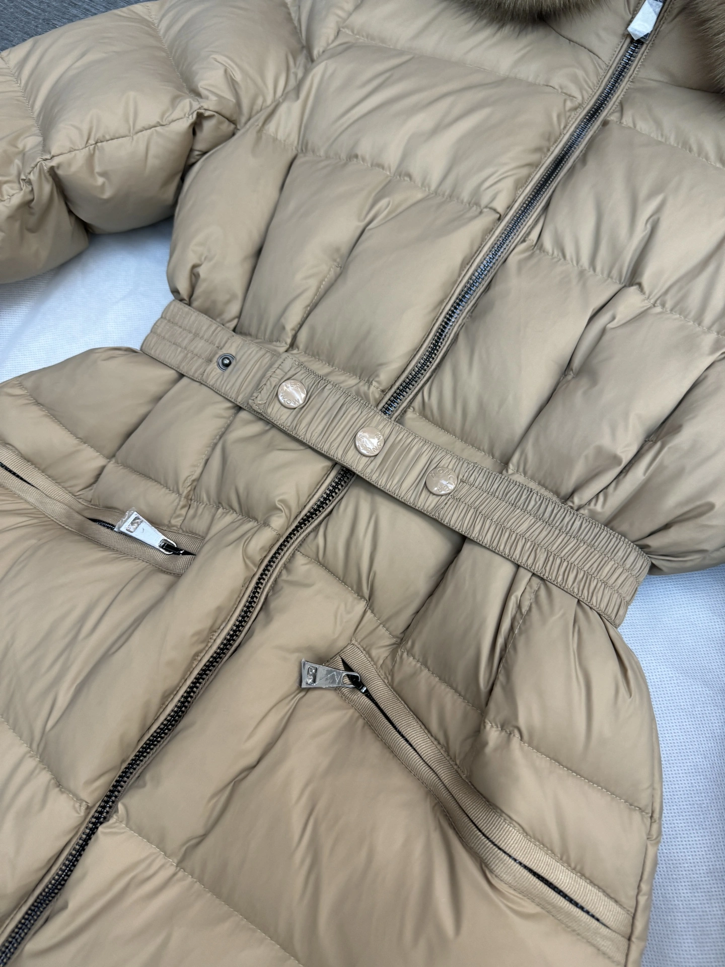 ModernLook Moncler Down Jackets 146064