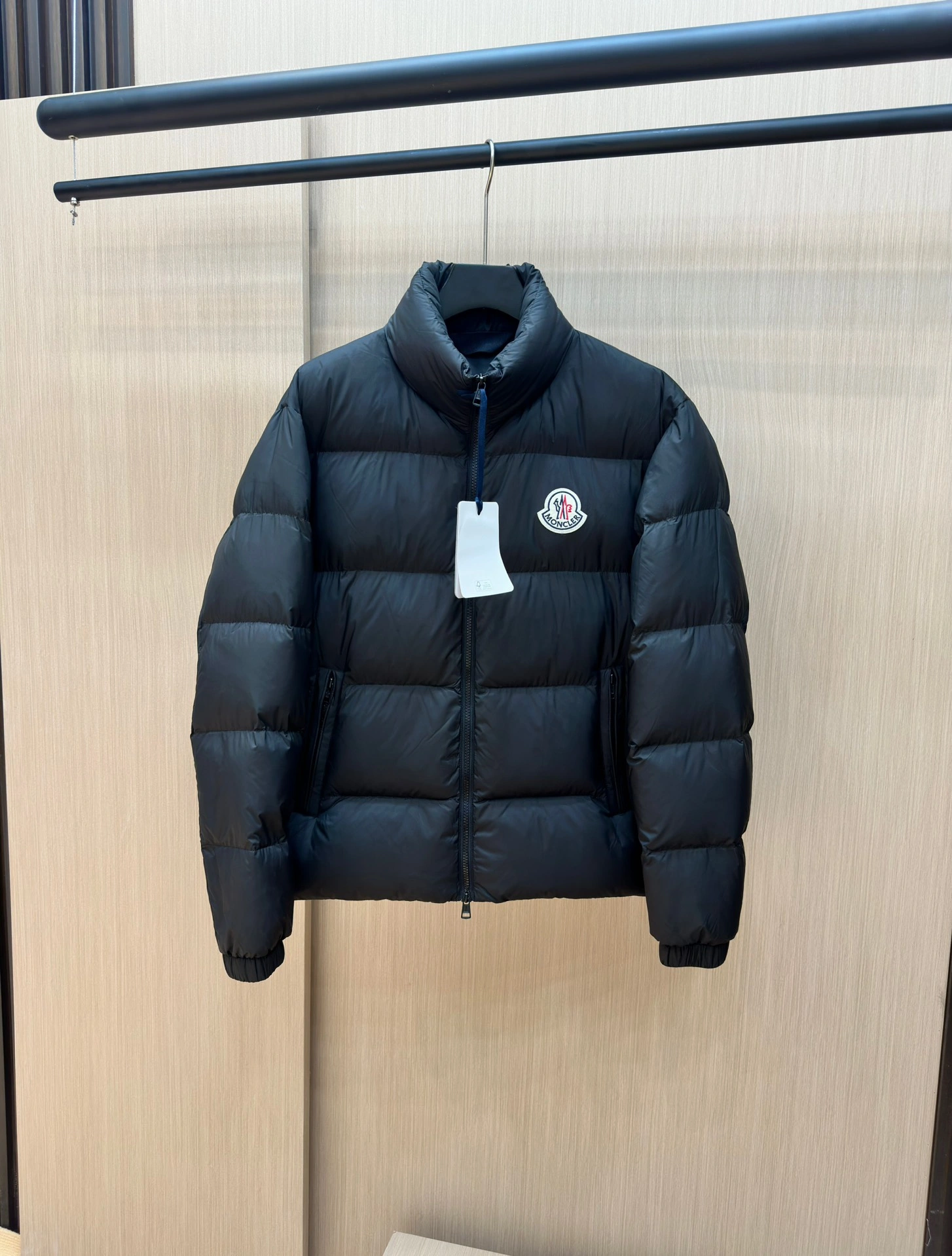 Moncler Down Jackets Comfortable 146062