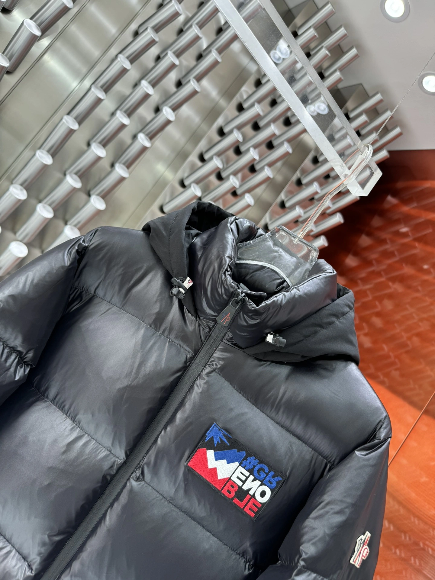 Affordable Moncler Down Jackets 146059
