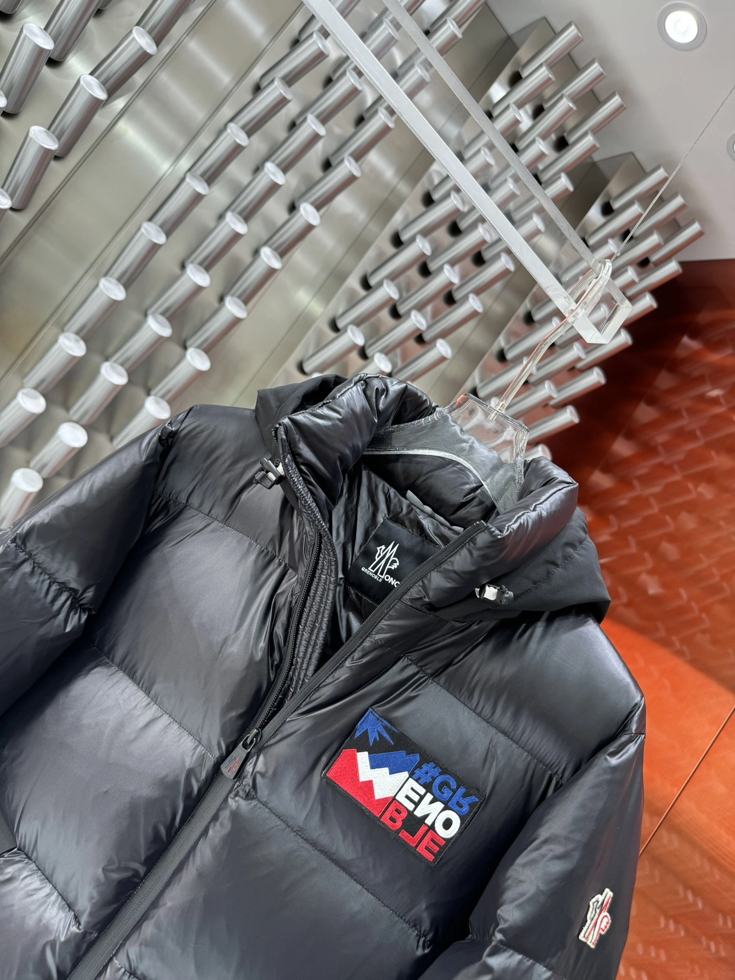 Affordable Moncler Down Jackets 146059