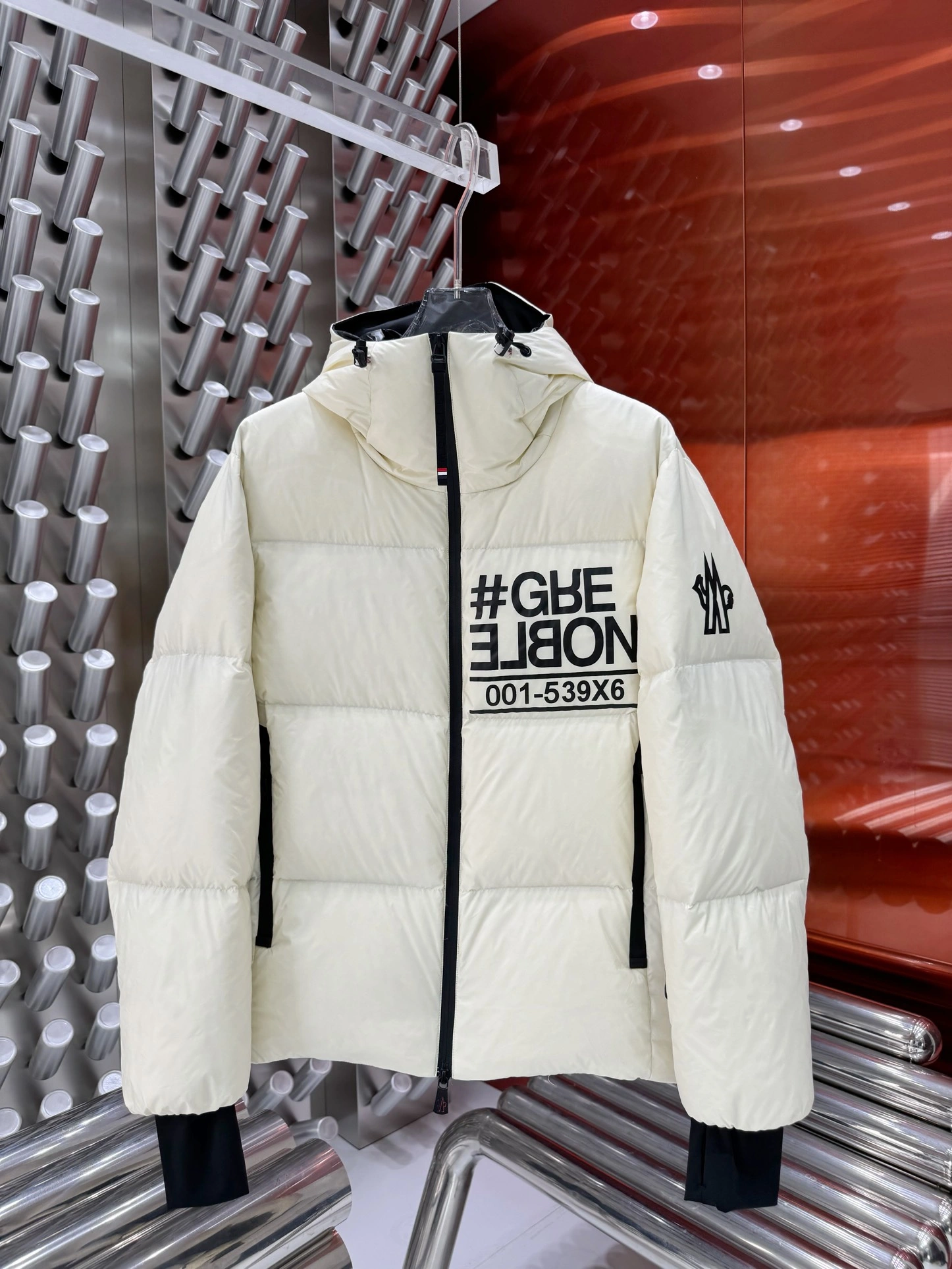 Refined Moncler Down Jackets 146058