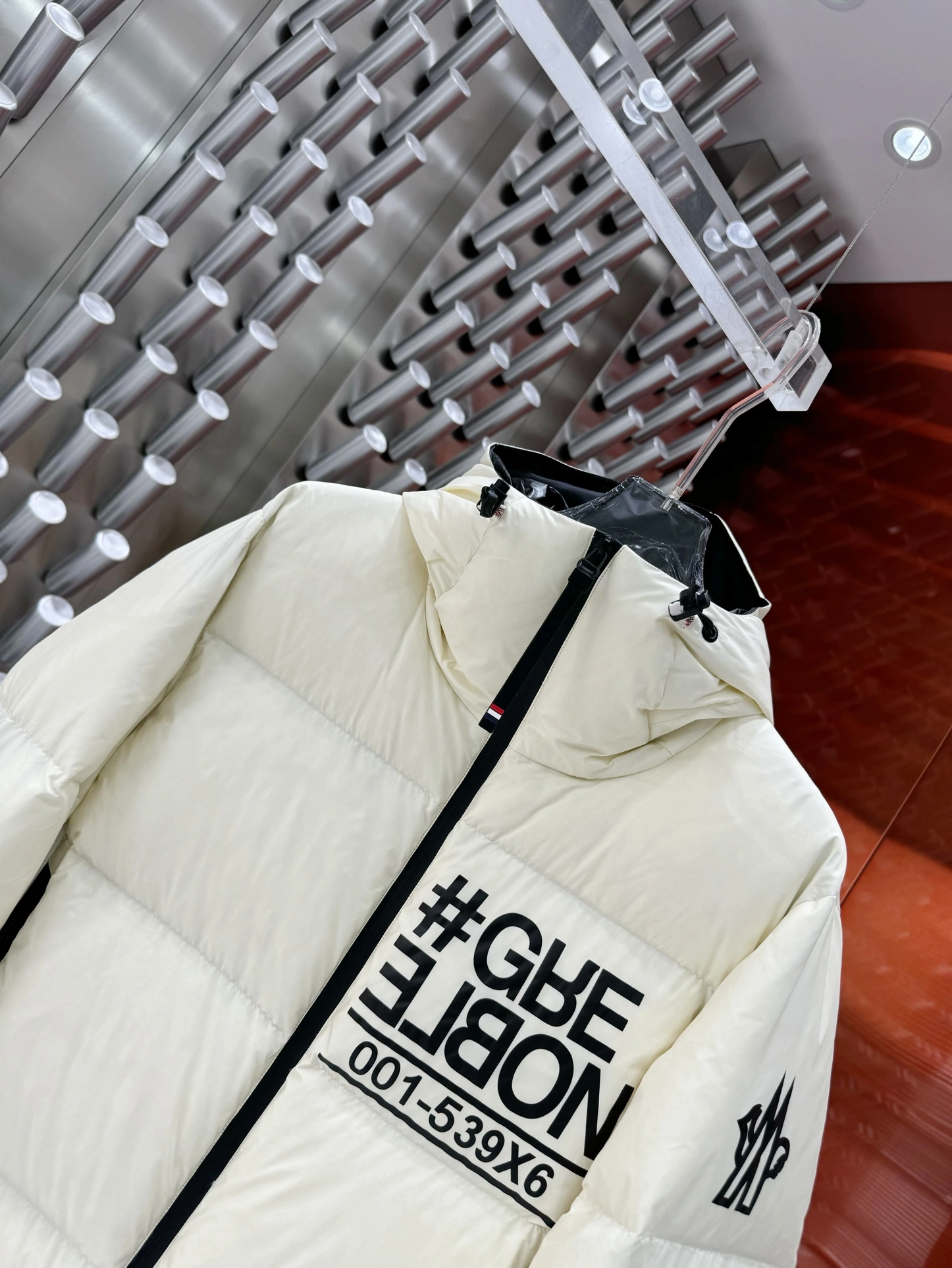 Refined Moncler Down Jackets 146058