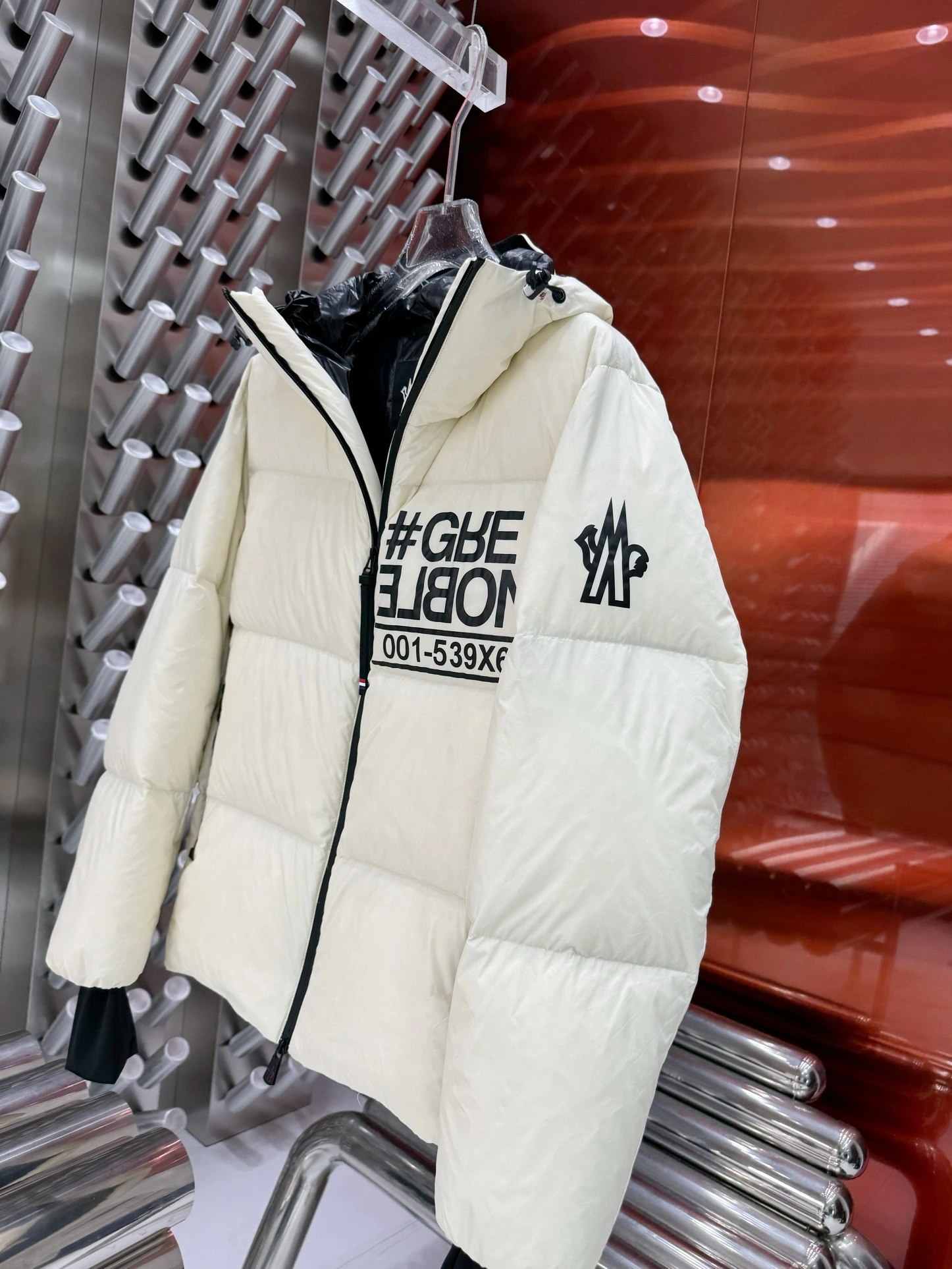 Refined Moncler Down Jackets 146058