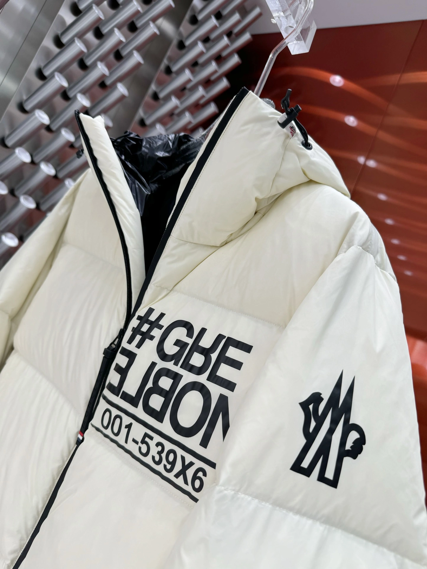 Refined Moncler Down Jackets 146058