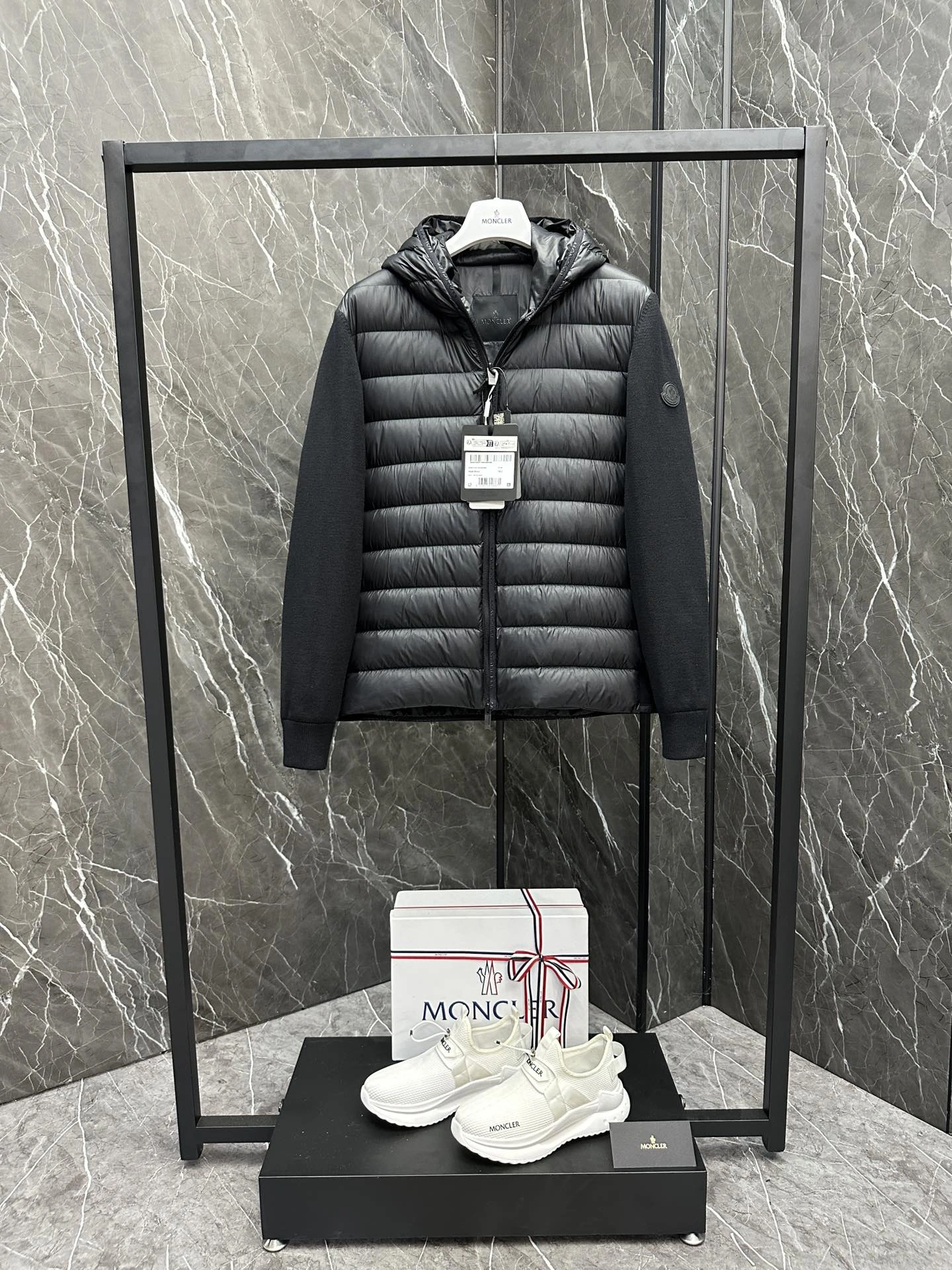 GoodFit Moncler Down Jackets 146057