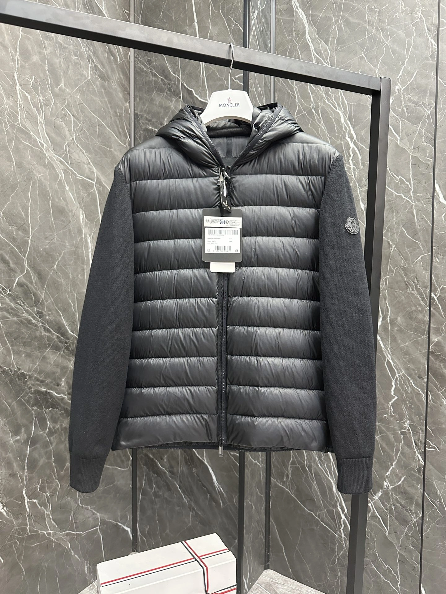 GoodFit Moncler Down Jackets 146057