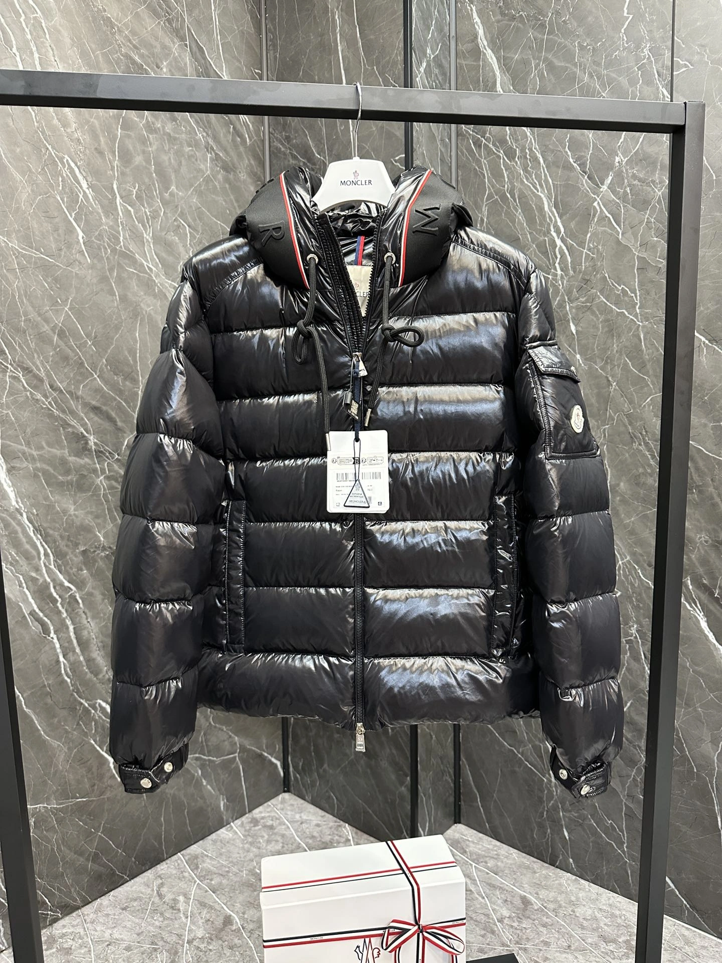 Moncler Down Jackets Sustainable 146048