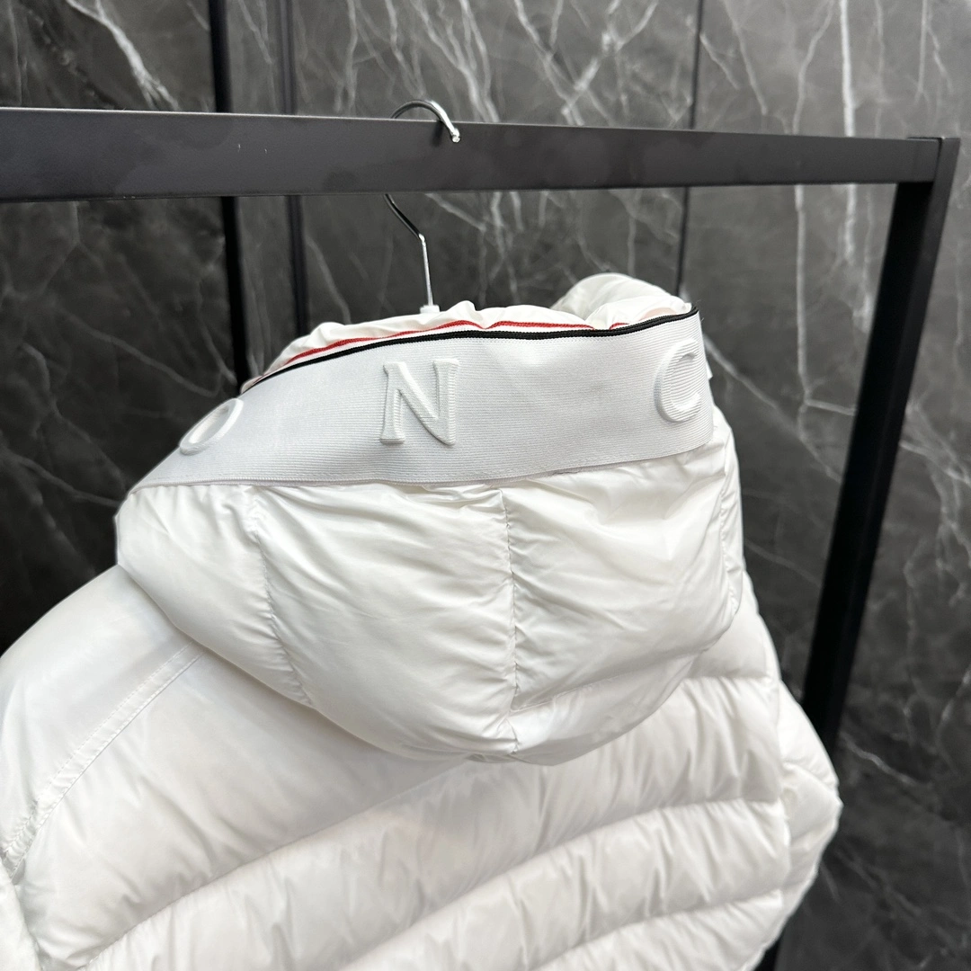Moncler Down Jackets SoftTouch 146055