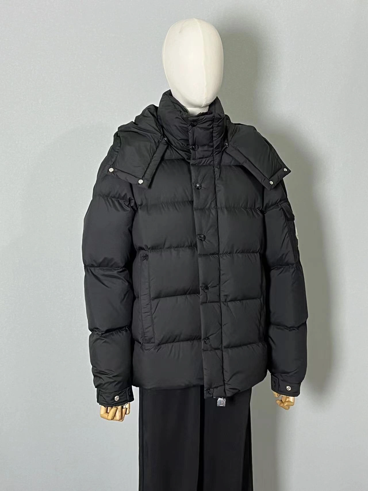 Moncler Down Jackets Reliable 146050