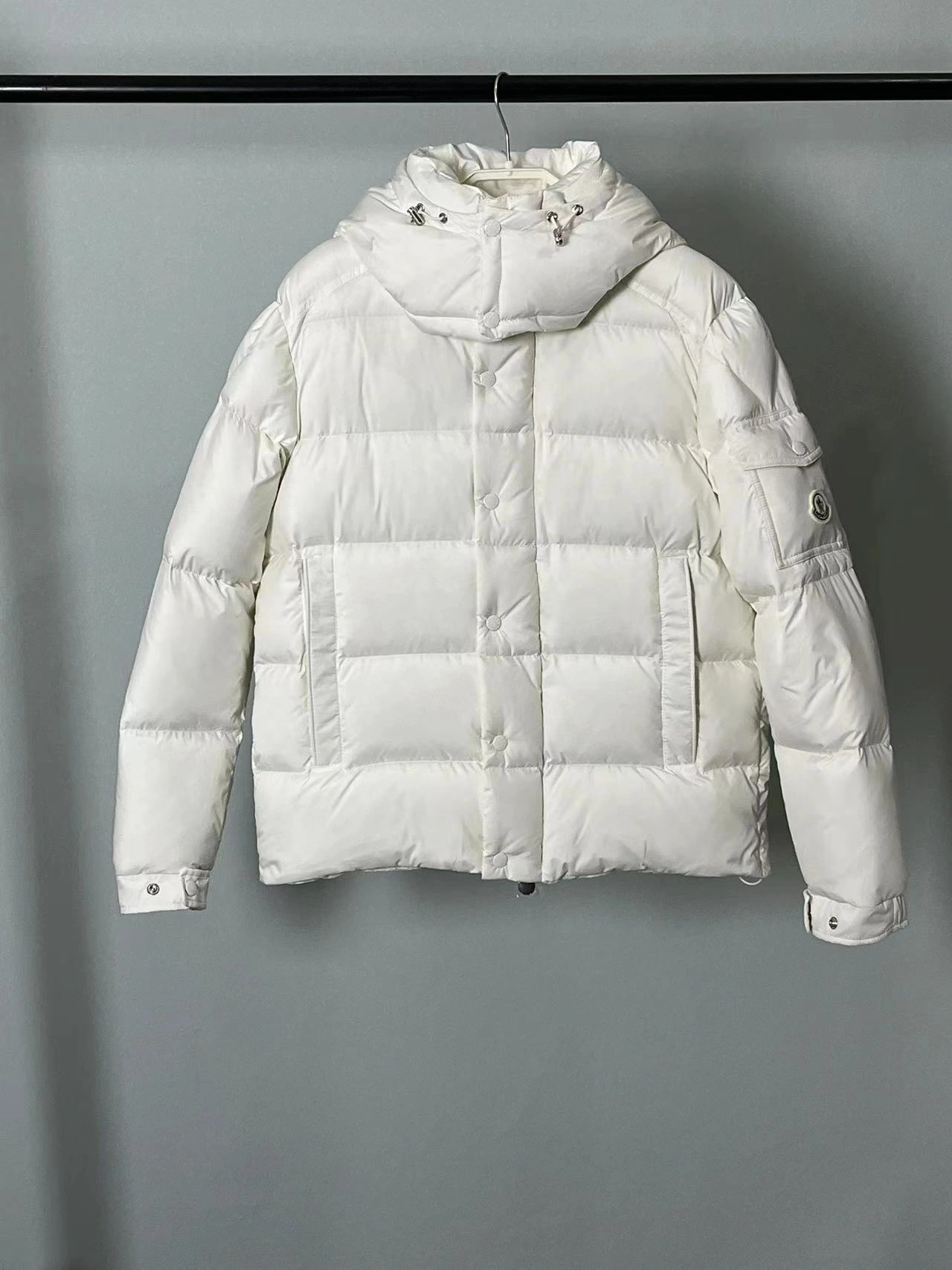 Moncler Down Jackets Durable 146045