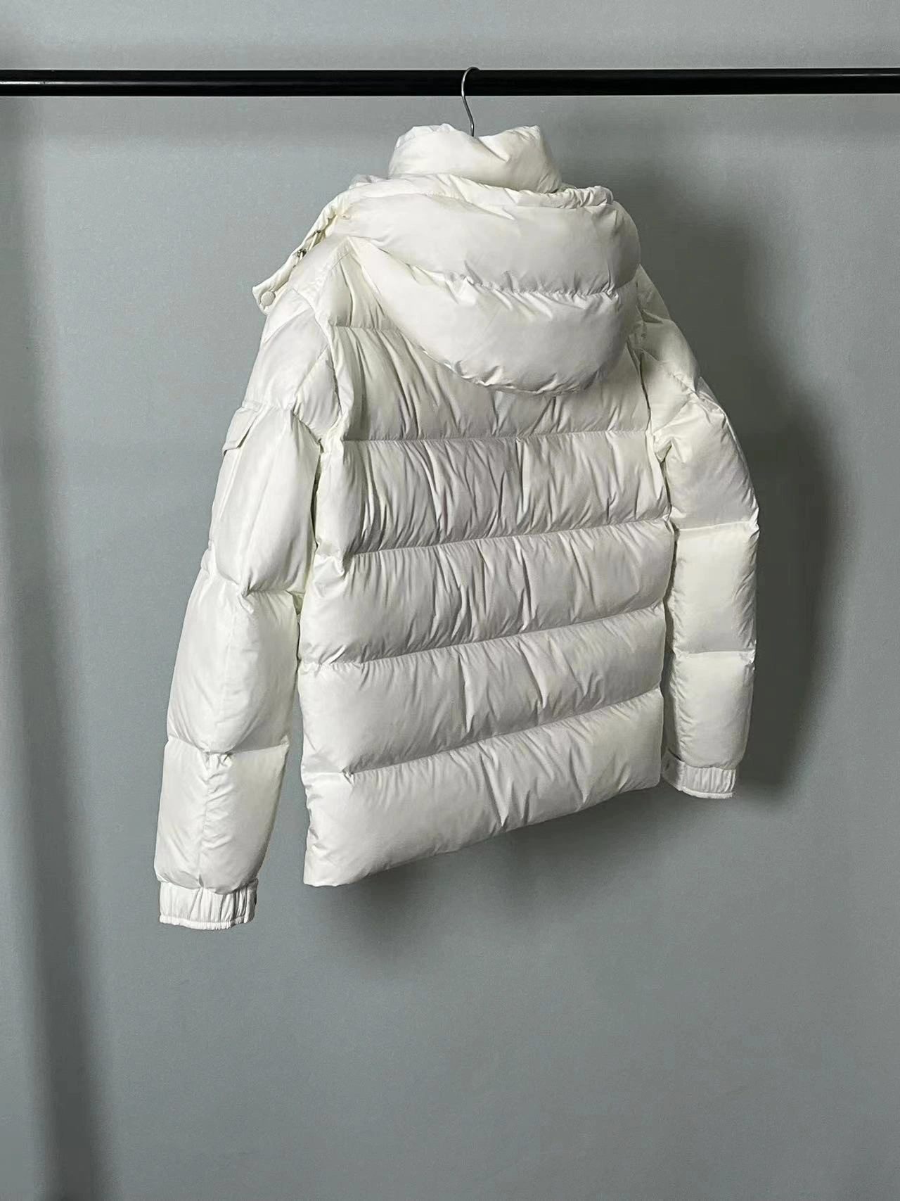 Moncler Down Jackets Durable 146045