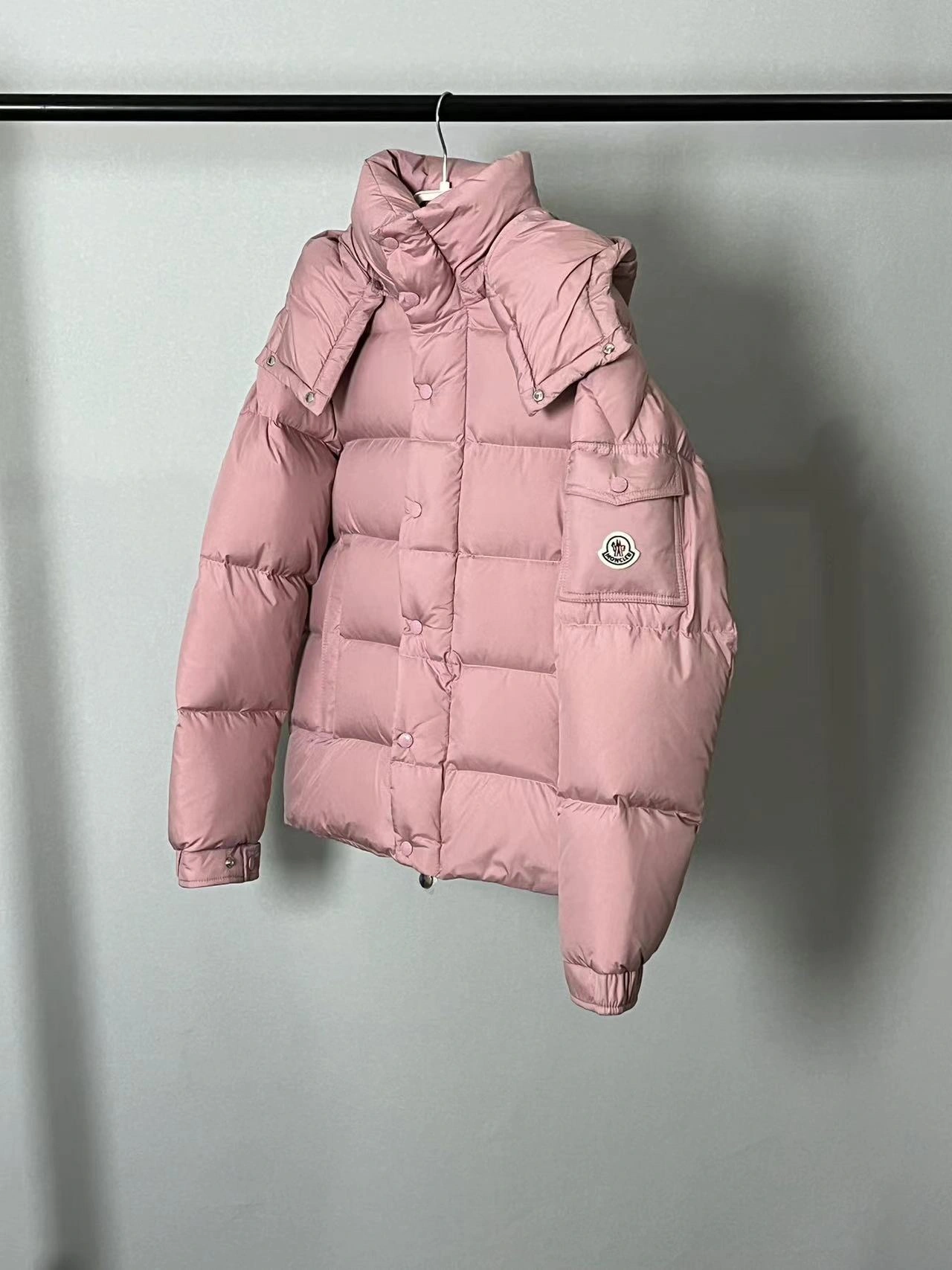 RelaxedFit Moncler Down Jackets 146044