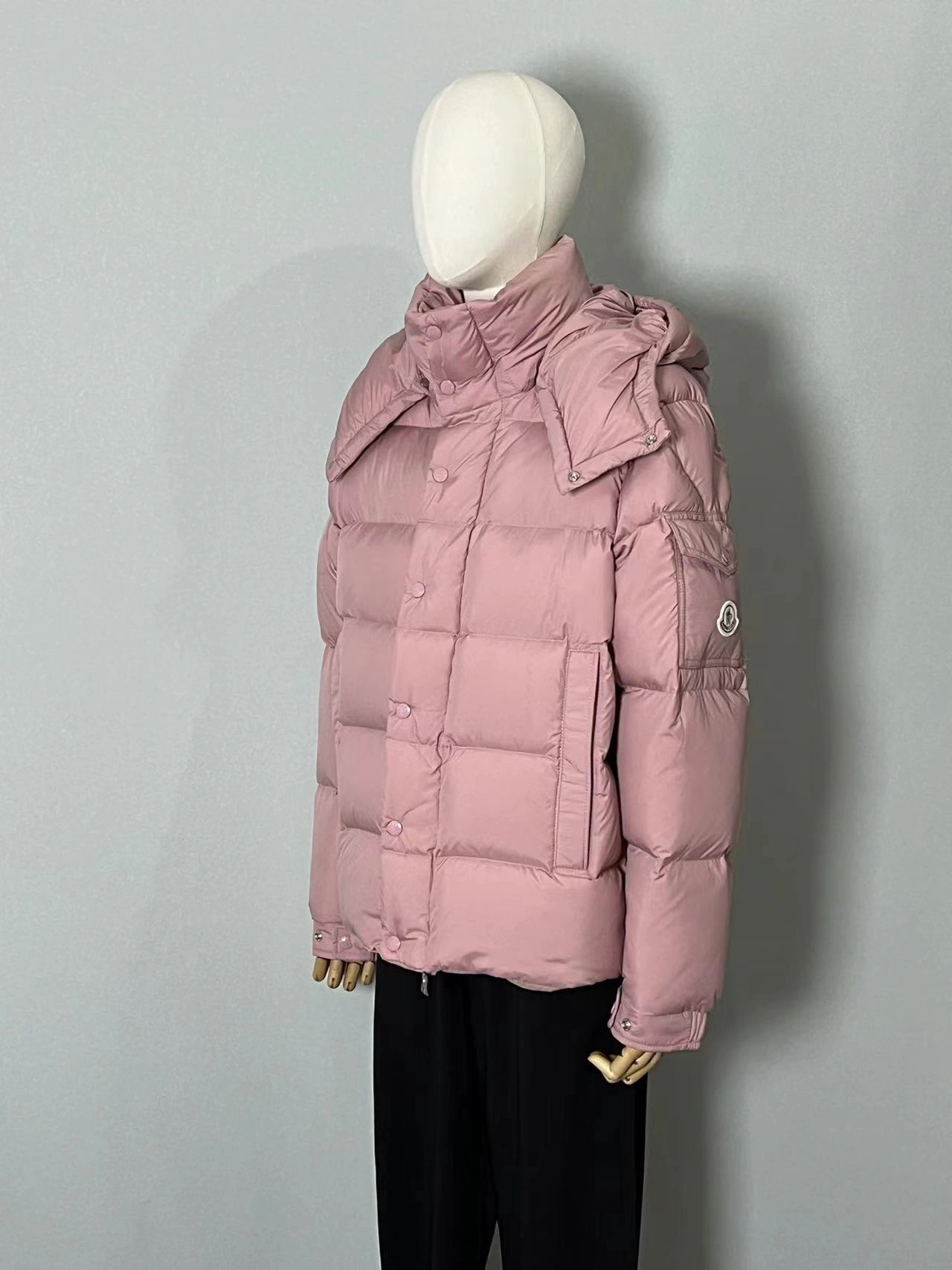 RelaxedFit Moncler Down Jackets 146044