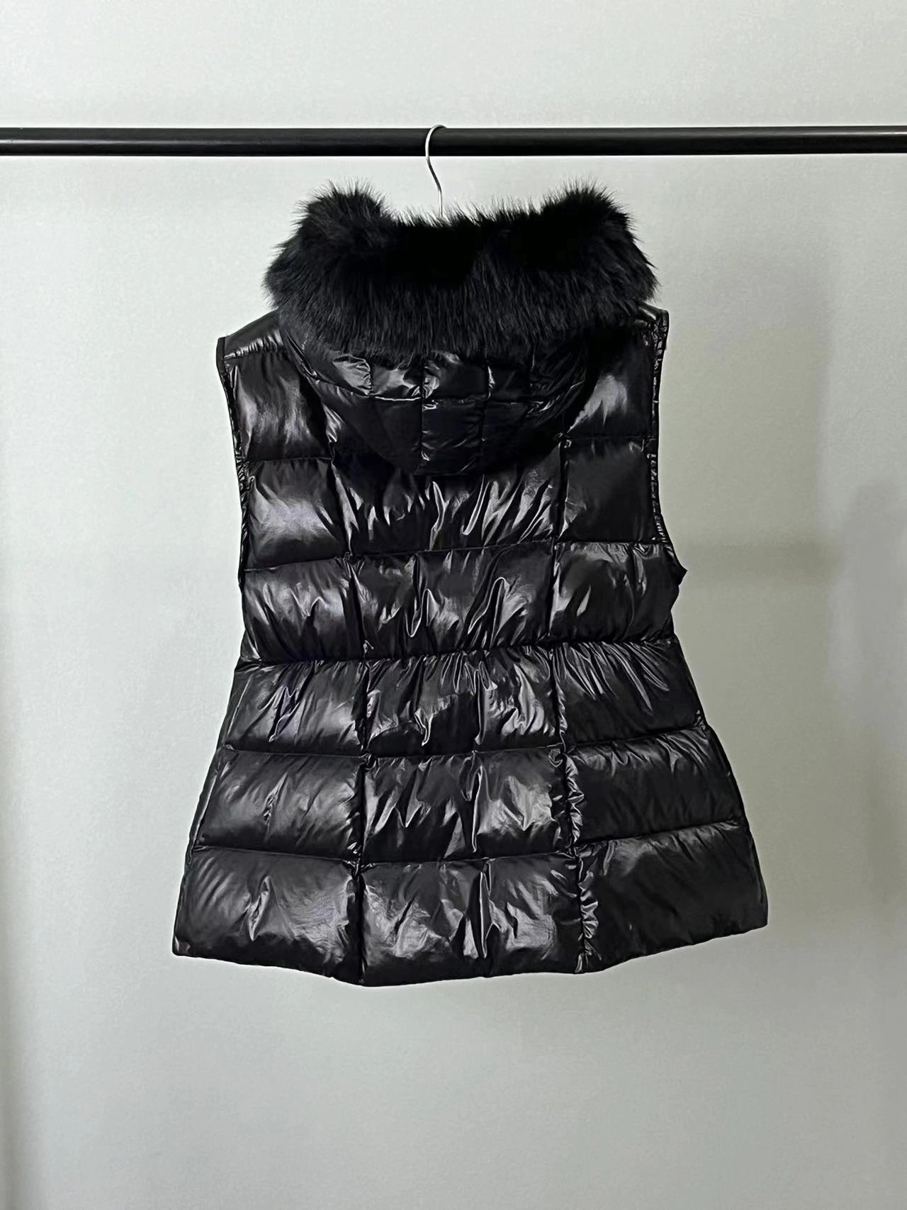 Moncler Down Jackets Original 146042