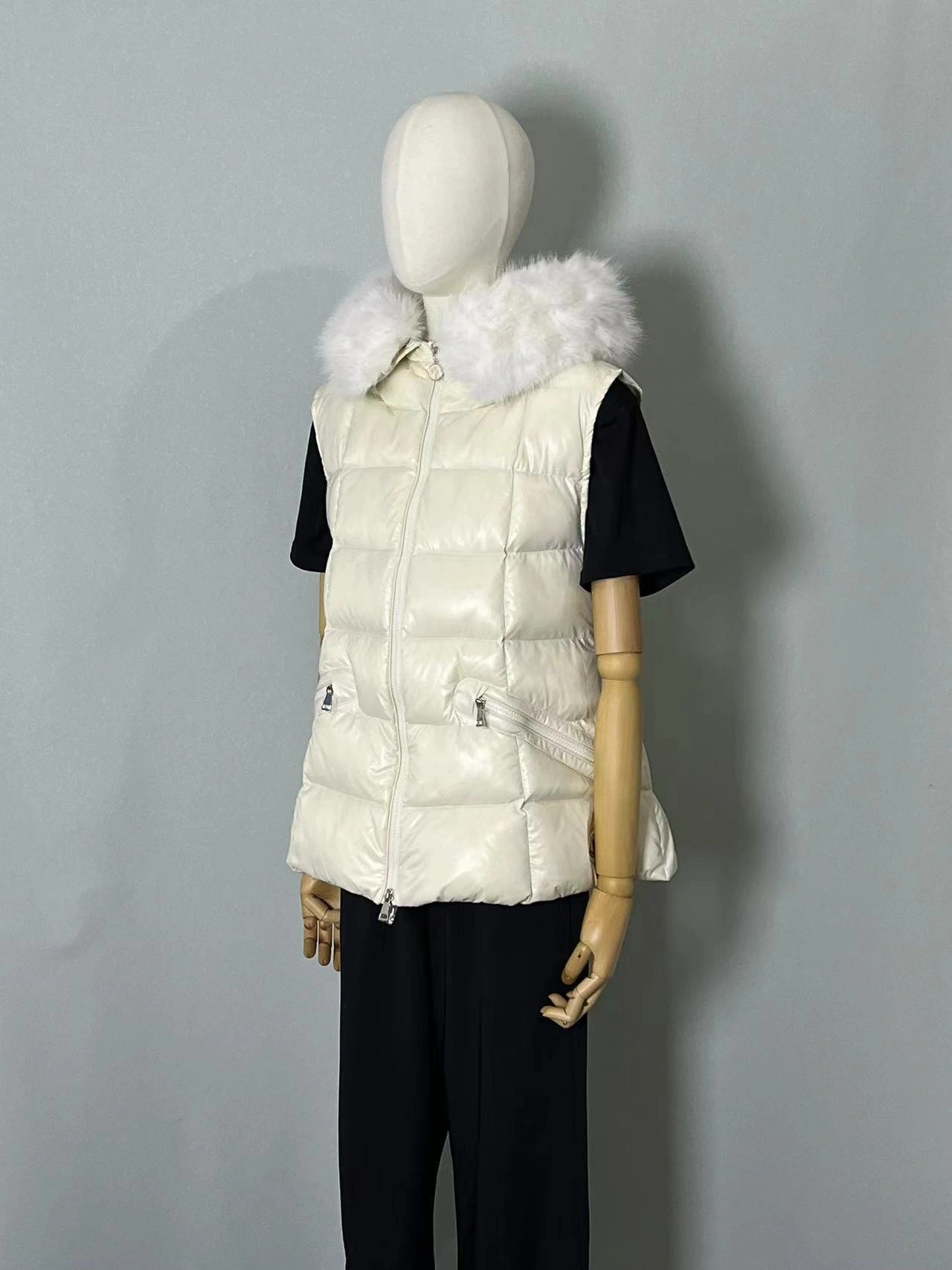 Breathable Moncler Down Jackets 146063