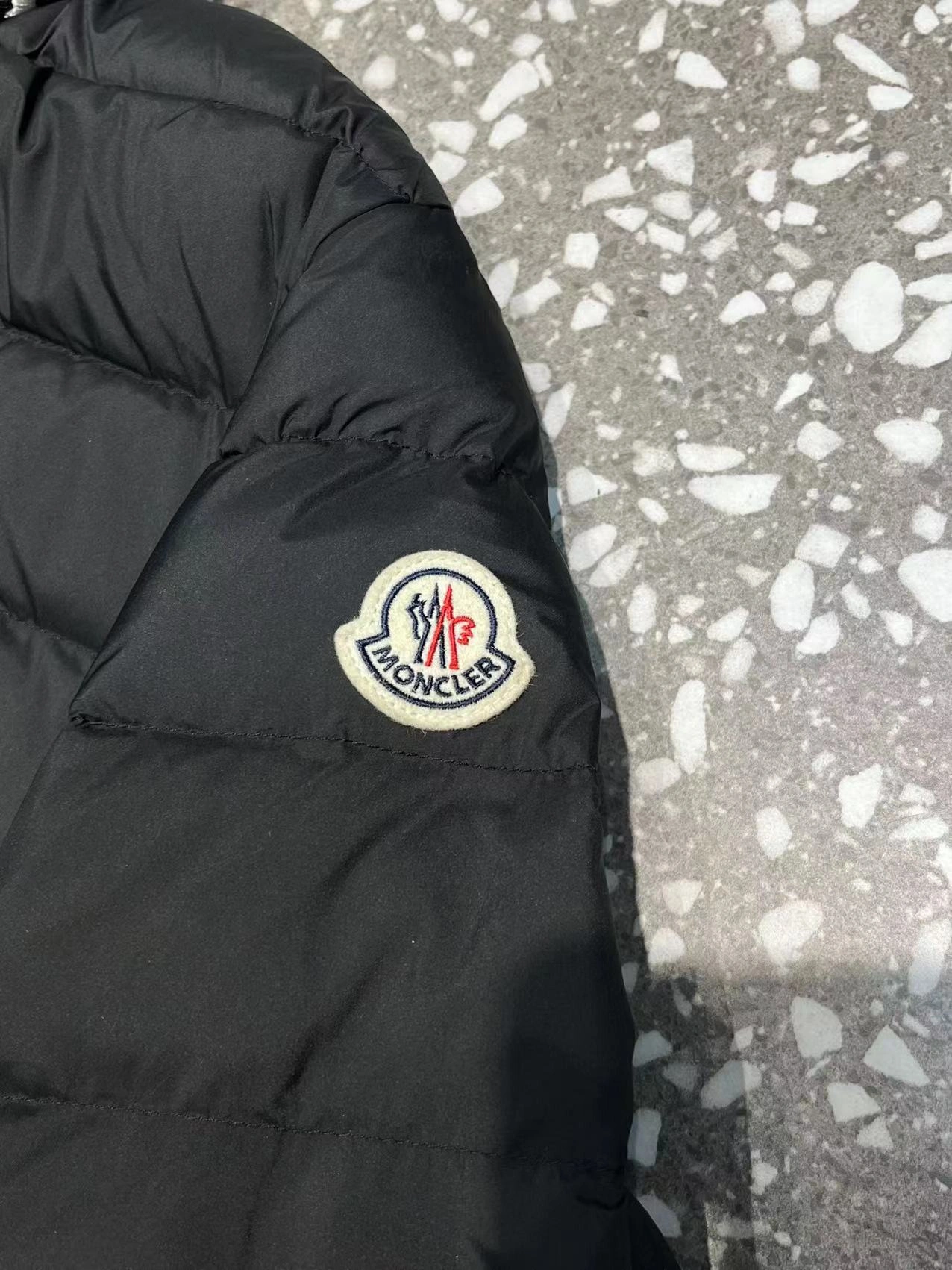 Moncler Down Jackets Functional 146046