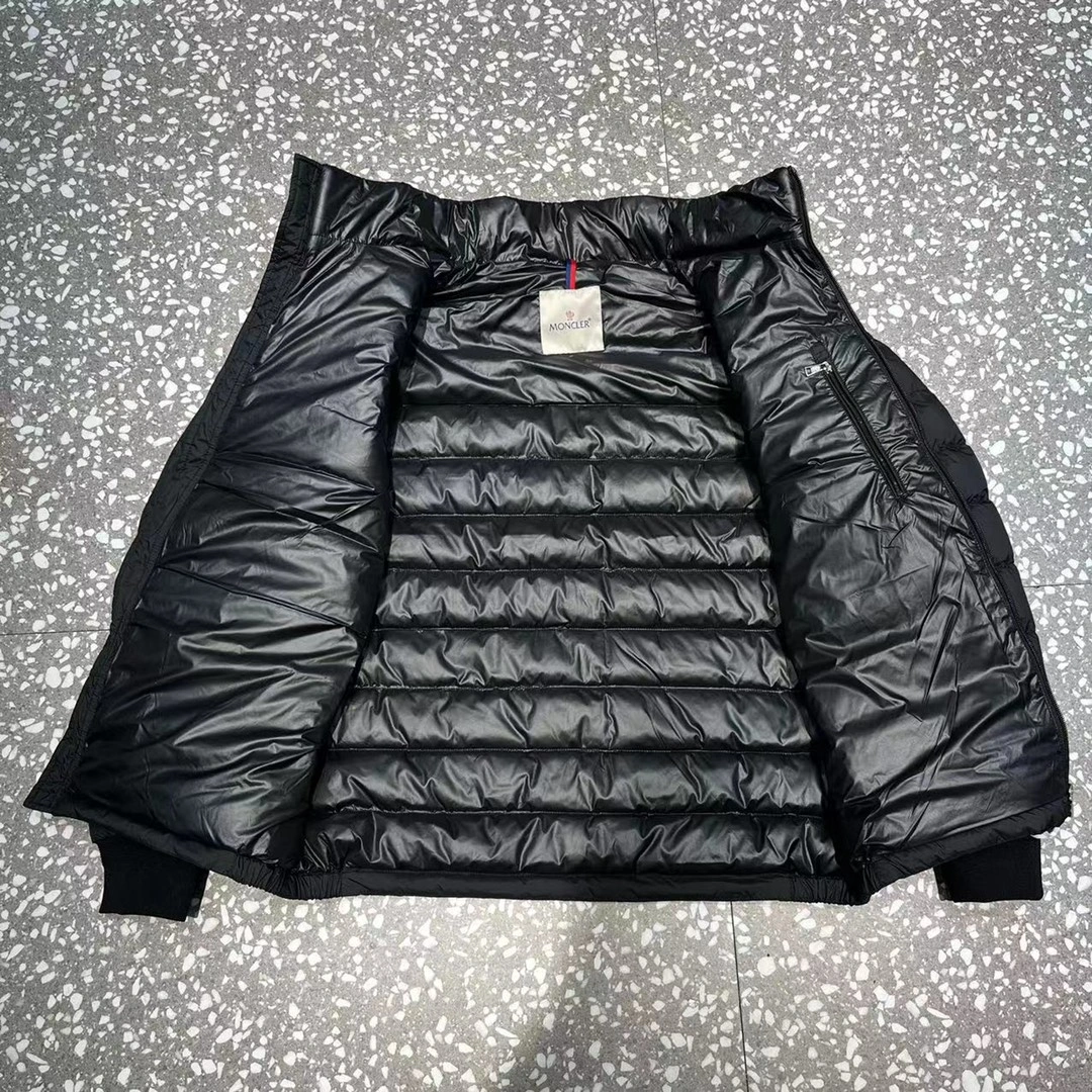 Moncler Down Jackets Functional 146046