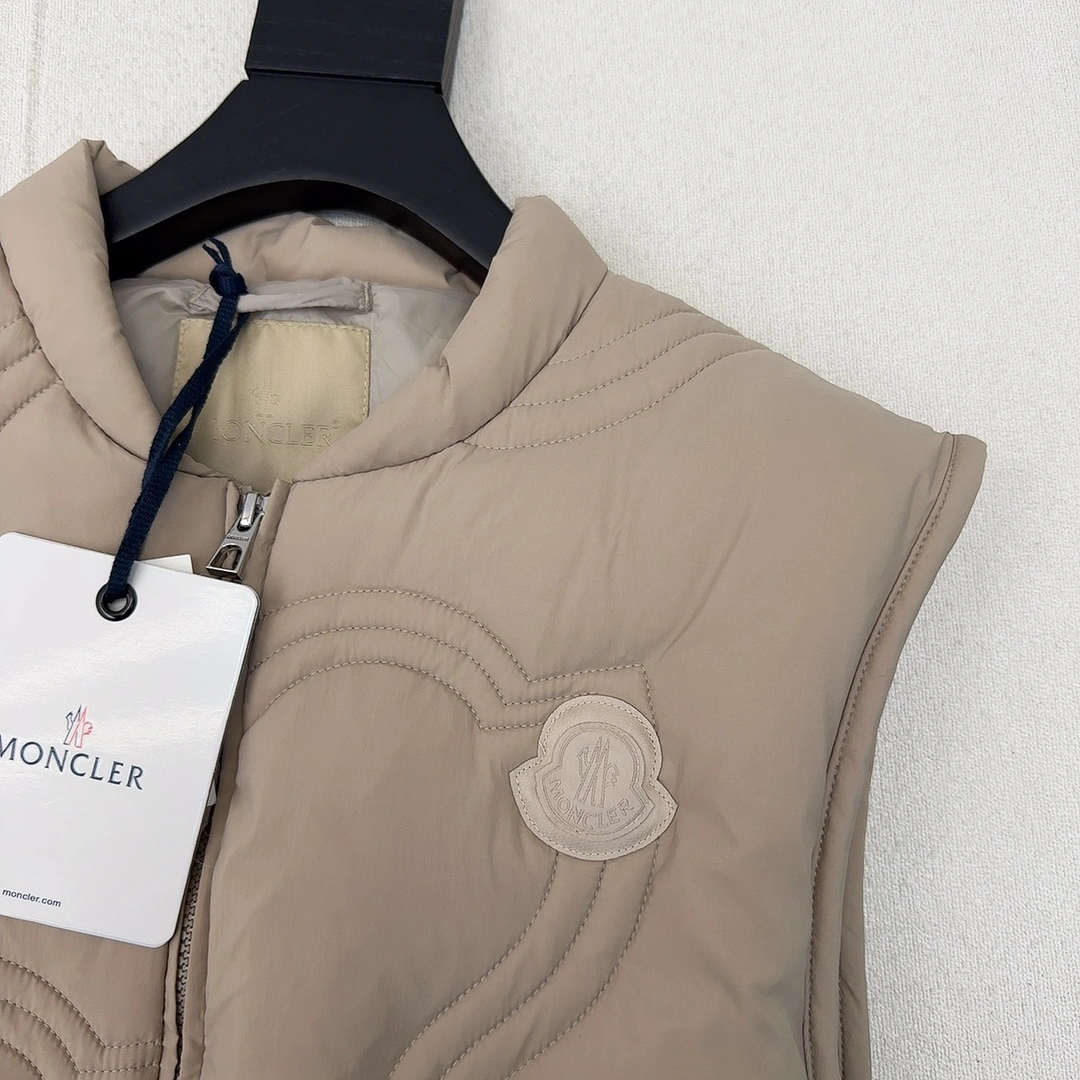Moncler Down Jackets Colorful 146035