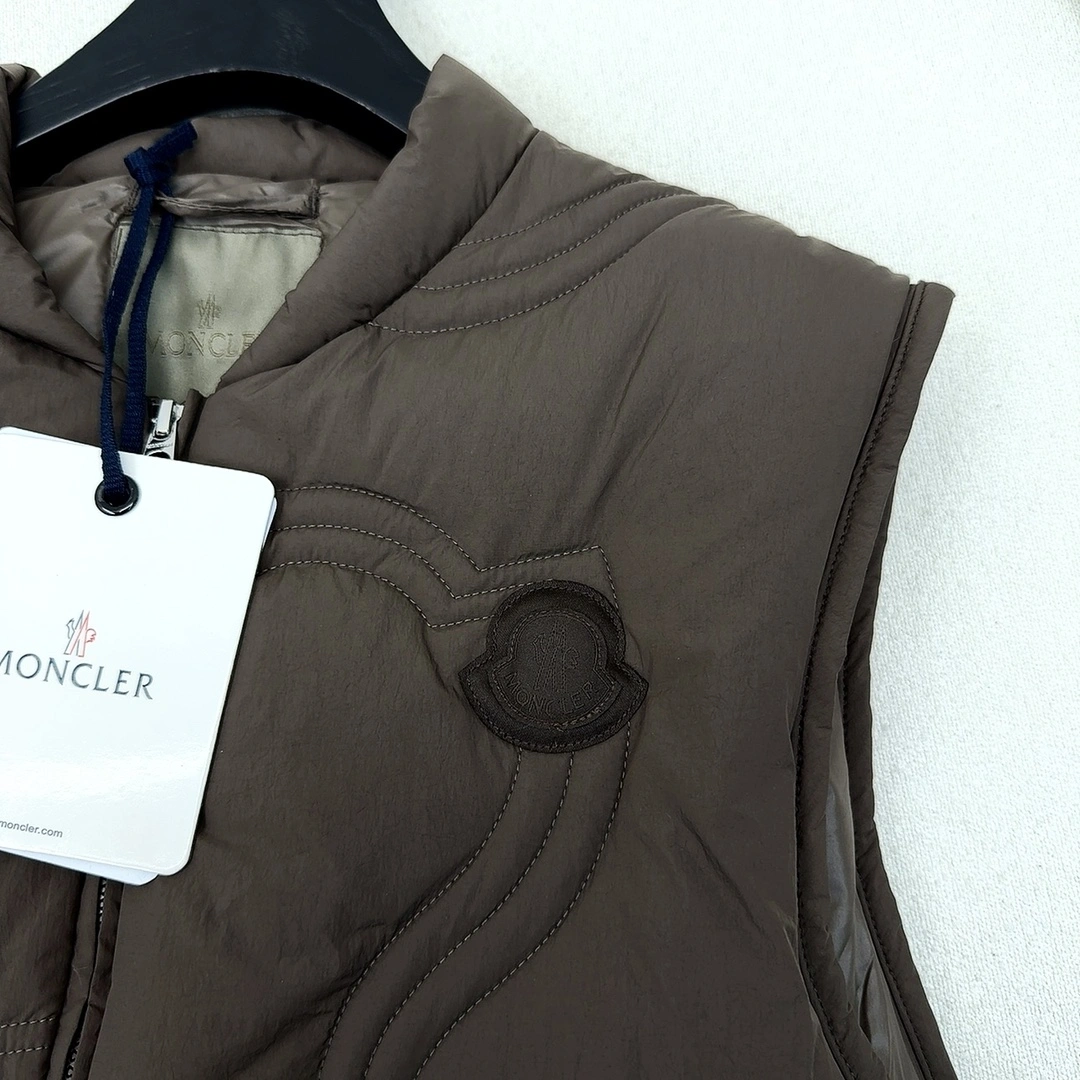 Refined Moncler Down Jackets 146036