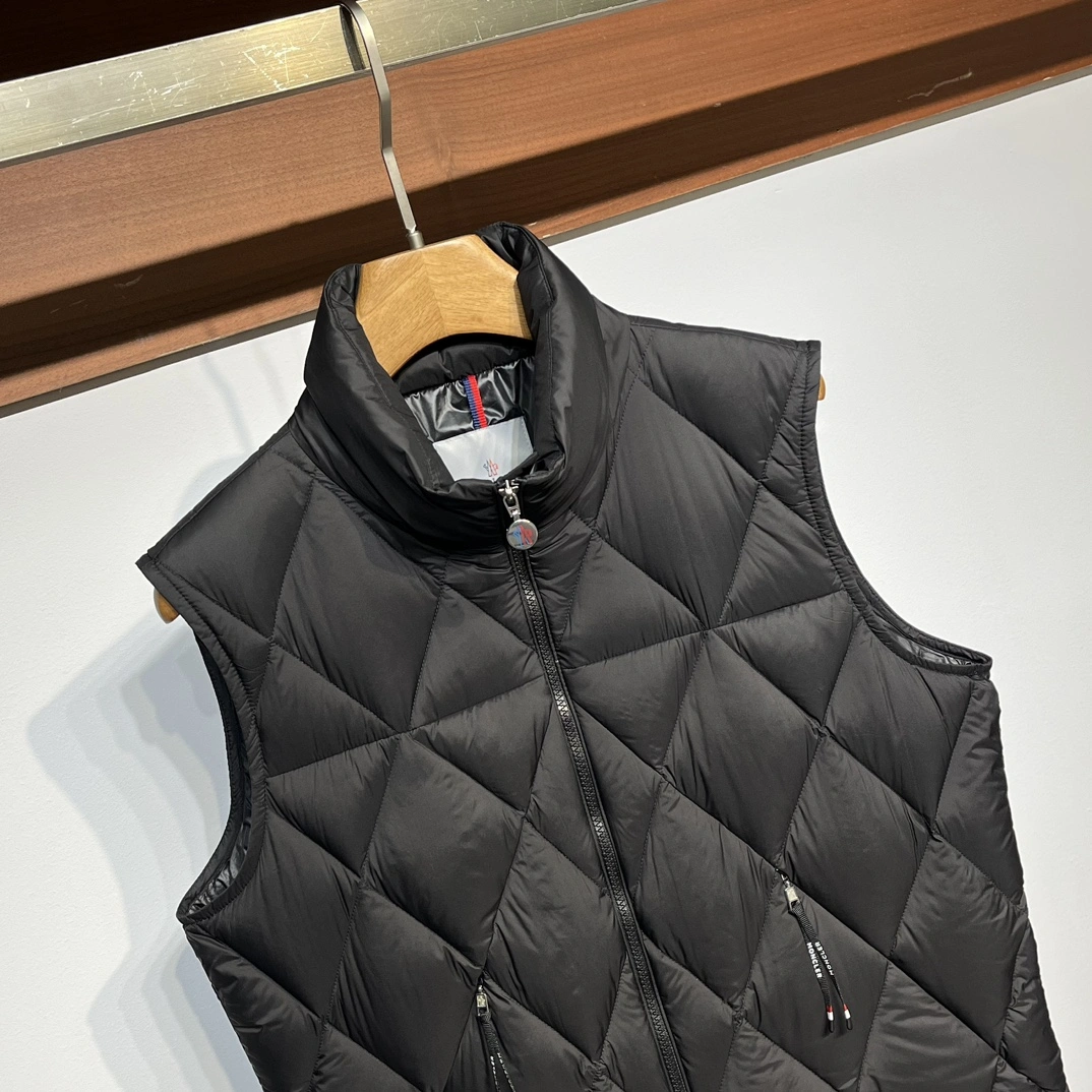 Moncler Down Jackets Lightweight 146049