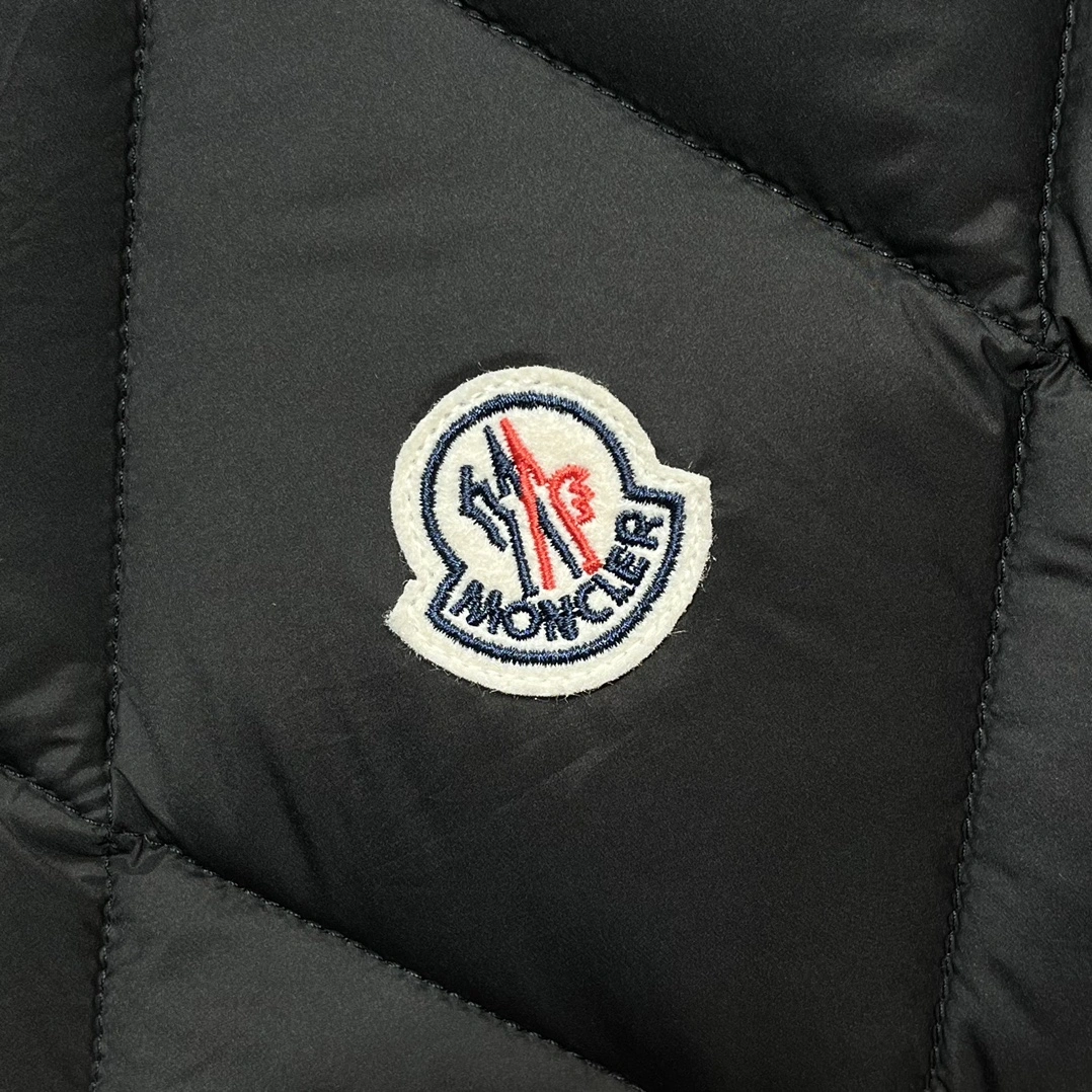 Moncler Down Jackets Lightweight 146049