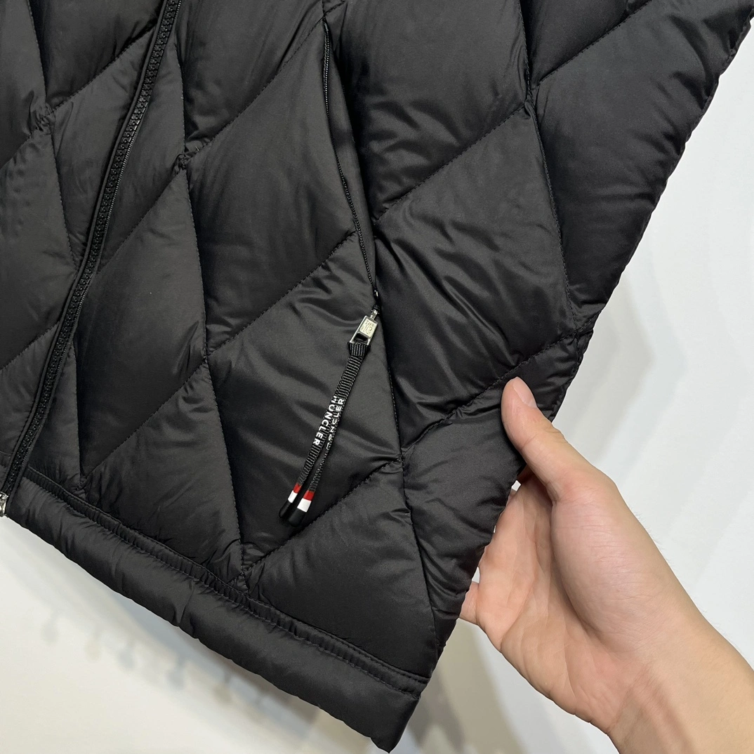 Moncler Down Jackets Lightweight 146049