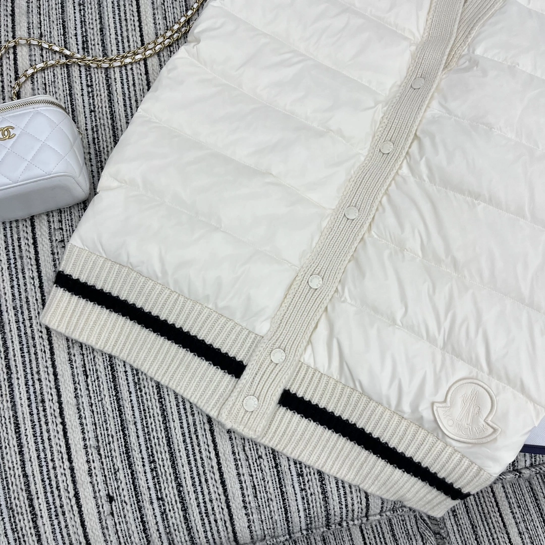 ZipUp Moncler Down Jackets 146039