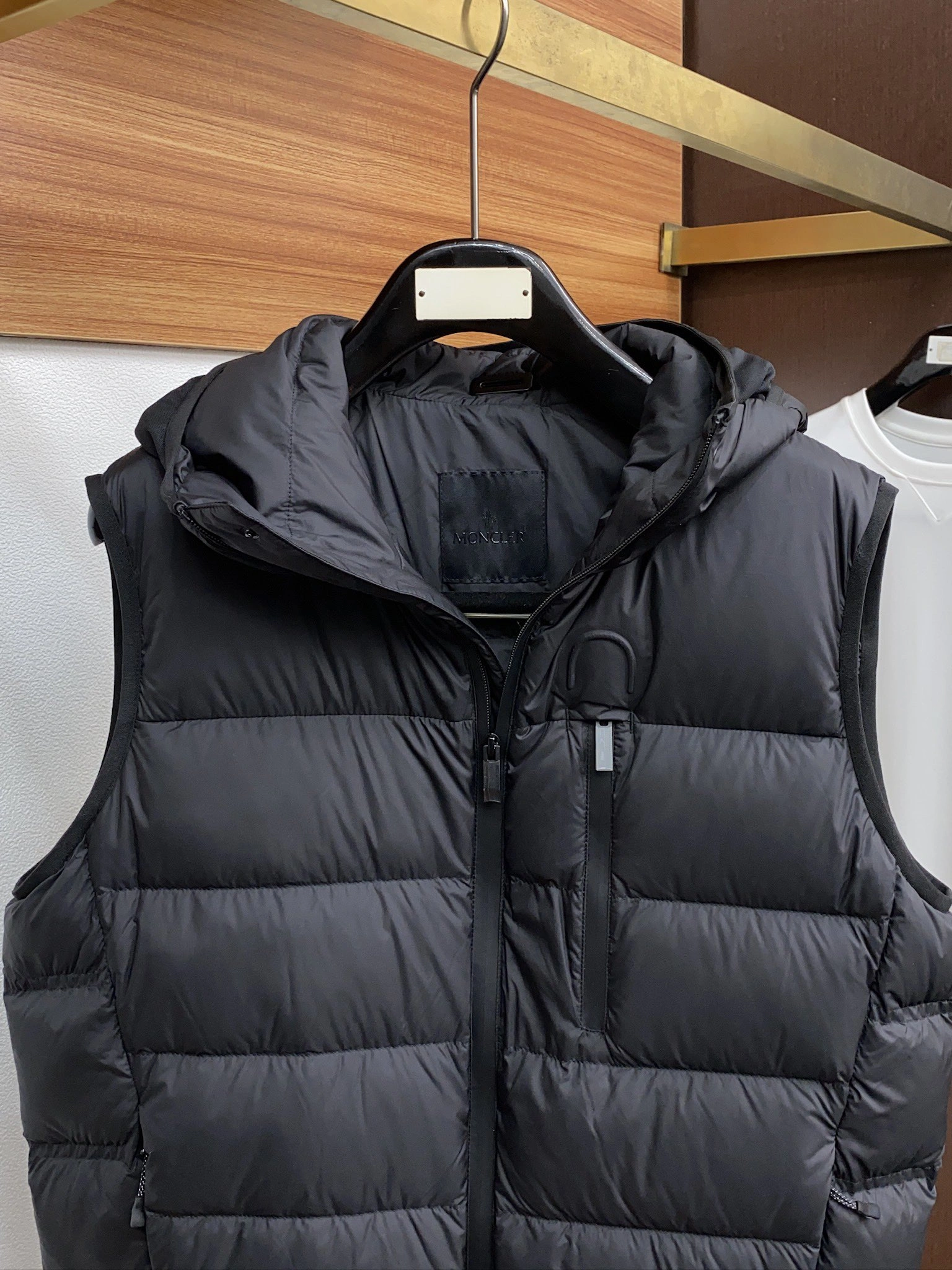 Moncler Down Jackets SunProtective 146029