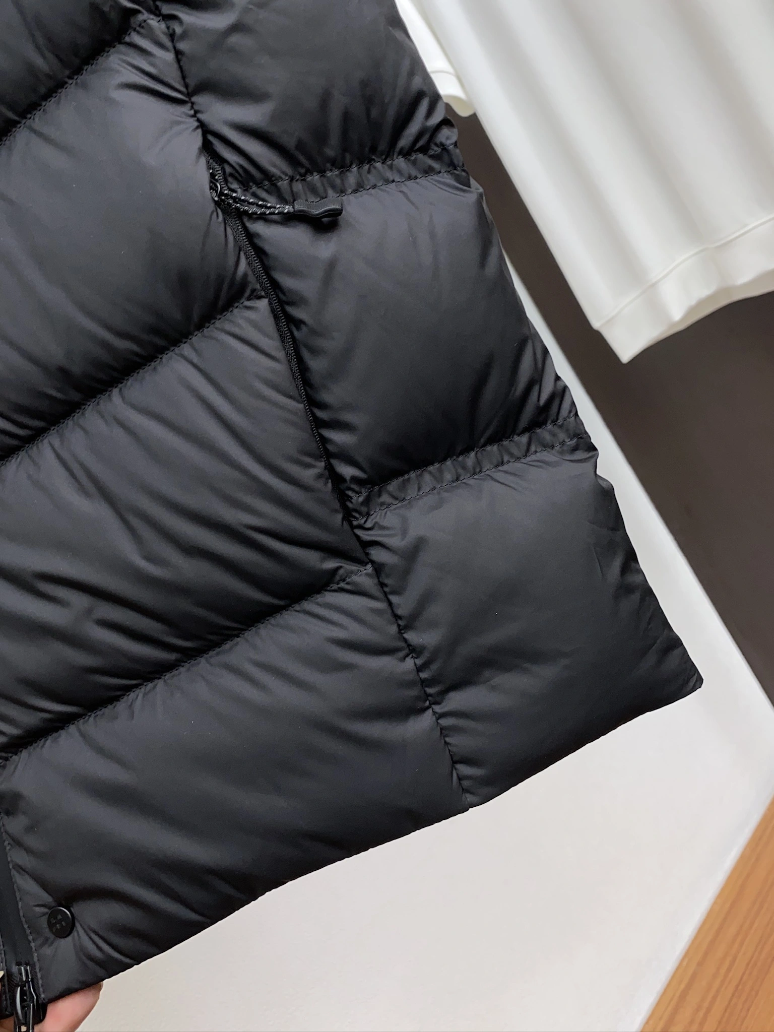 Moncler Down Jackets SunProtective 146029