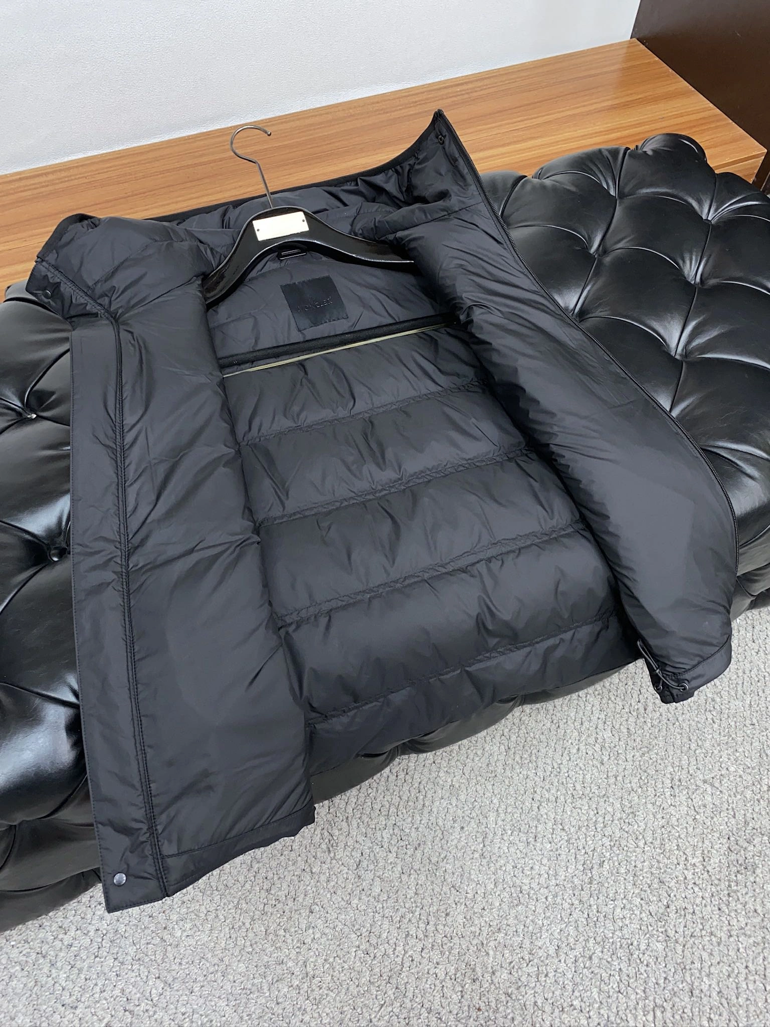 Moncler Down Jackets SunProtective 146029