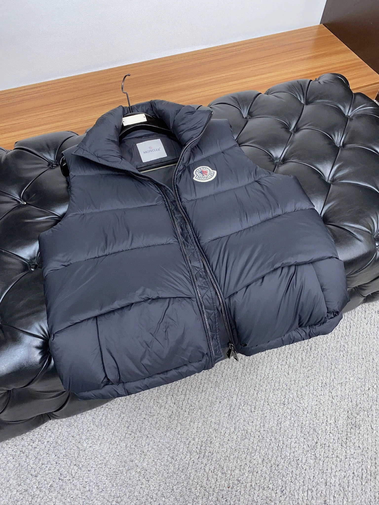 Elegant Moncler Down Jackets 146040