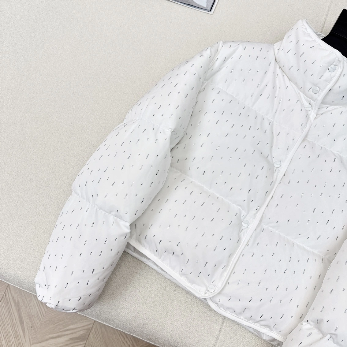 Moncler Down Jackets Practical 146028