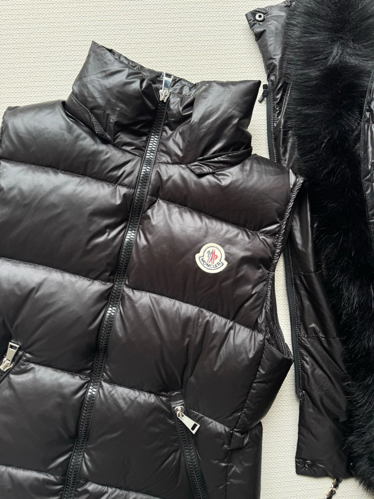 Moncler Down Jackets DailyWear 146060
