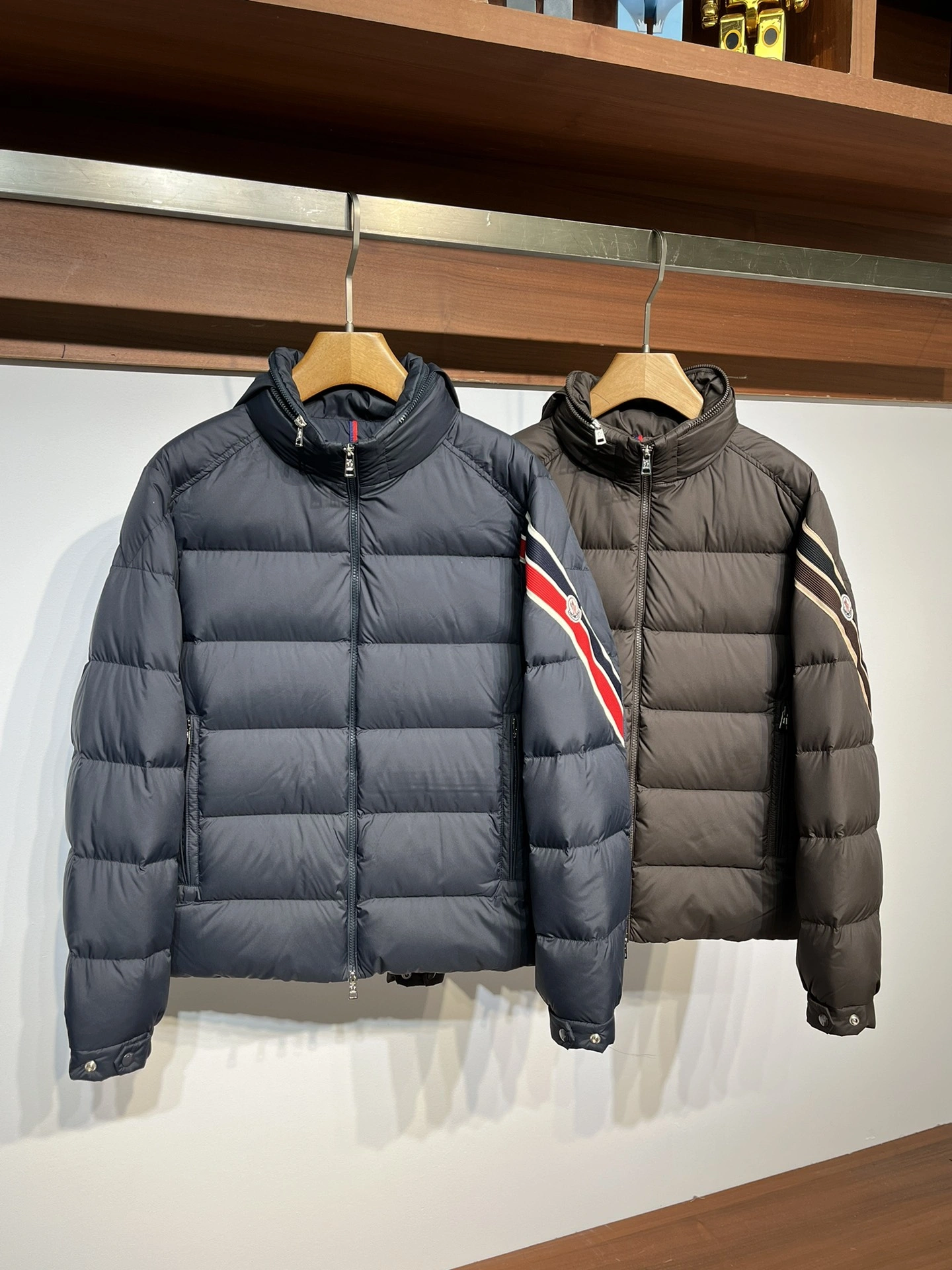 Moncler Down Jackets Practical 146037