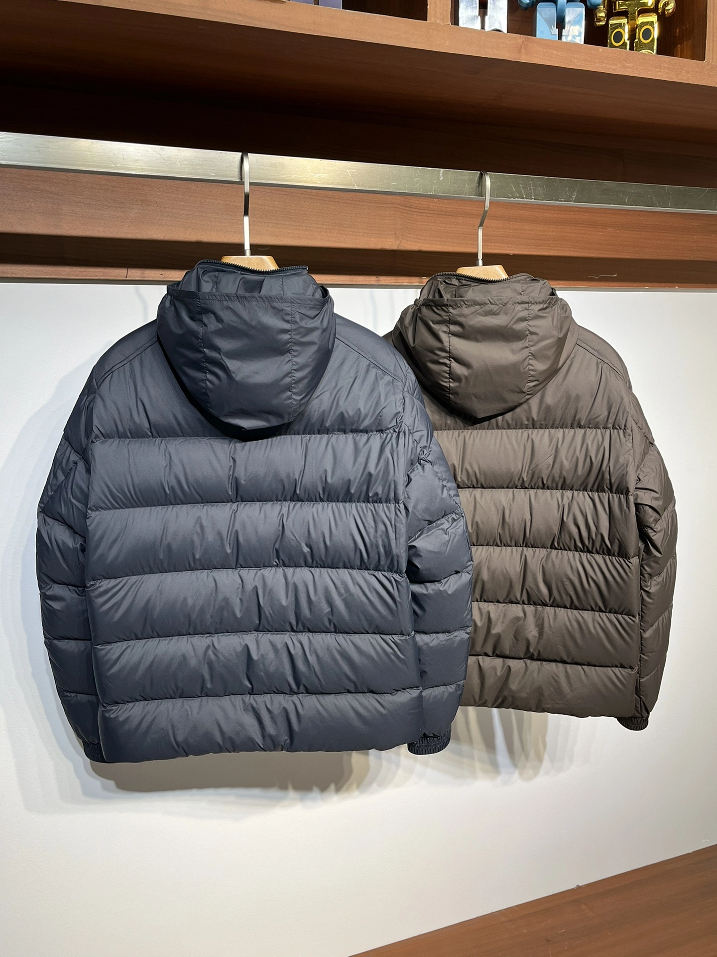 Moncler Down Jackets Practical 146037