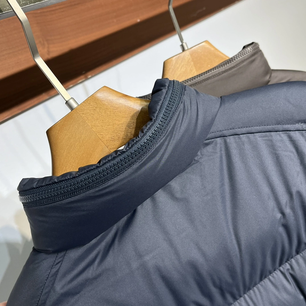 Moncler Down Jackets Practical 146037
