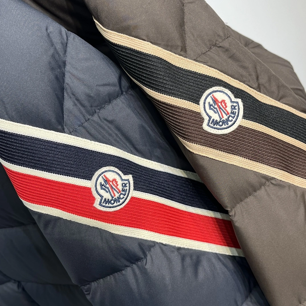 Moncler Down Jackets Practical 146037