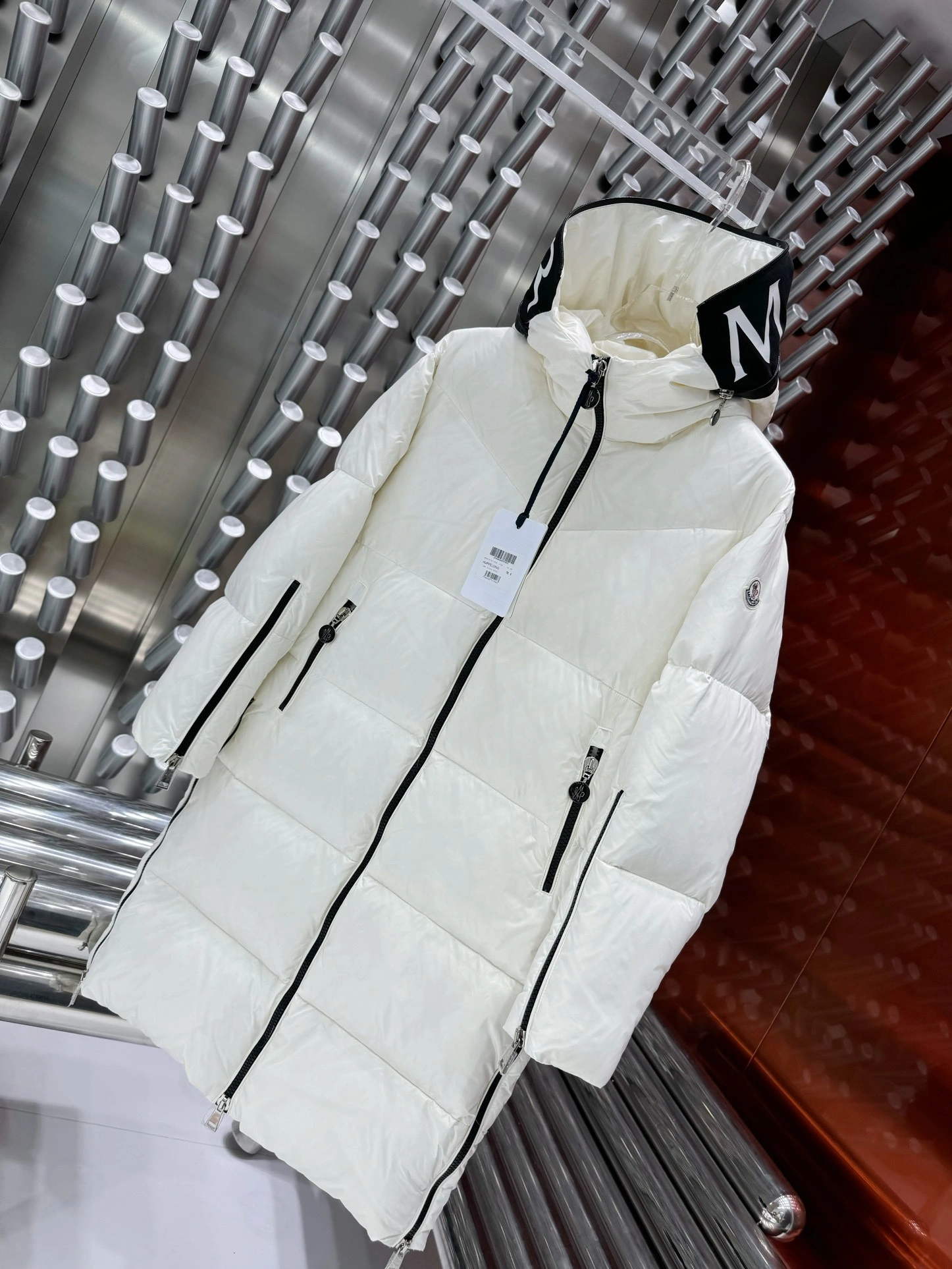 Moncler Down Jackets Elegant 146022