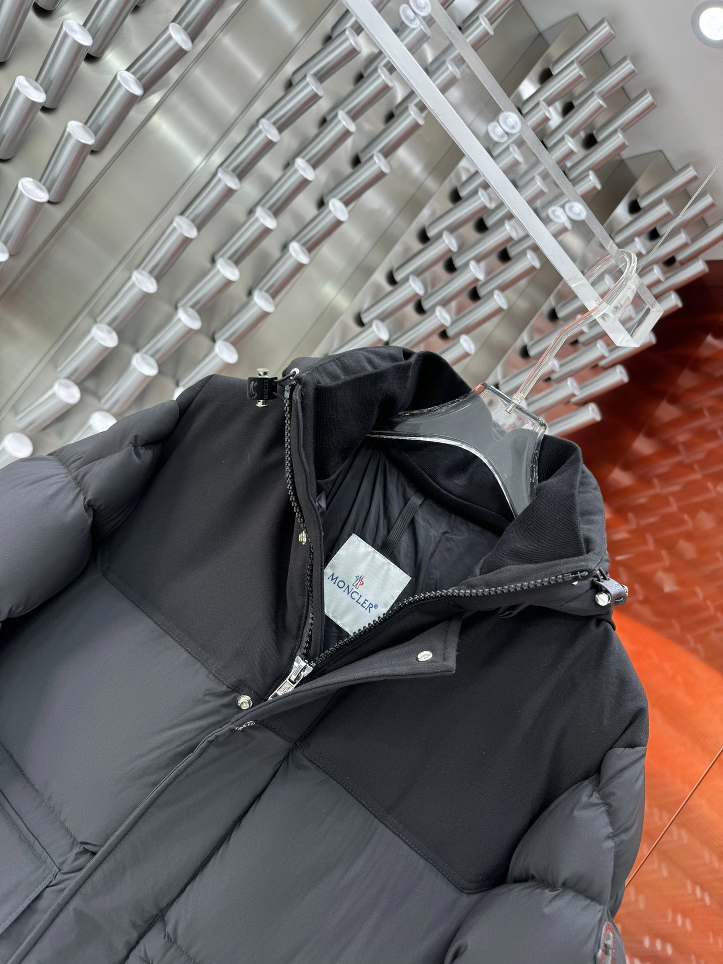 Moncler Down Jackets Comfortable 146019