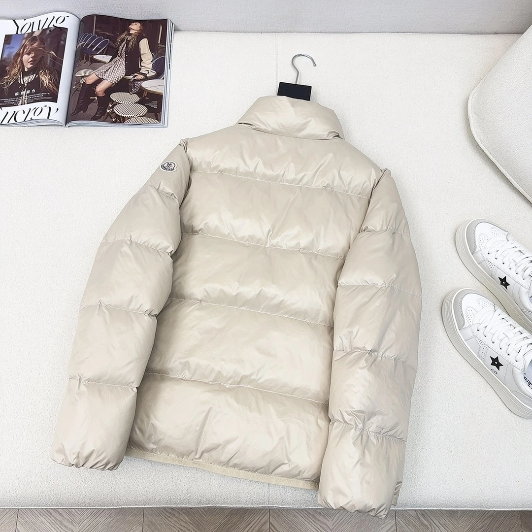 Moncler Down Jackets Durable 146012