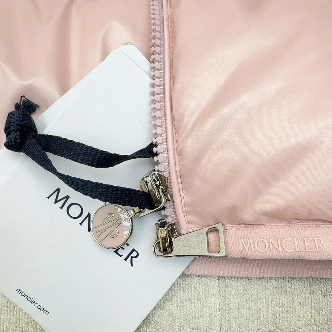 Moncler Down Jackets SportInspired 146018