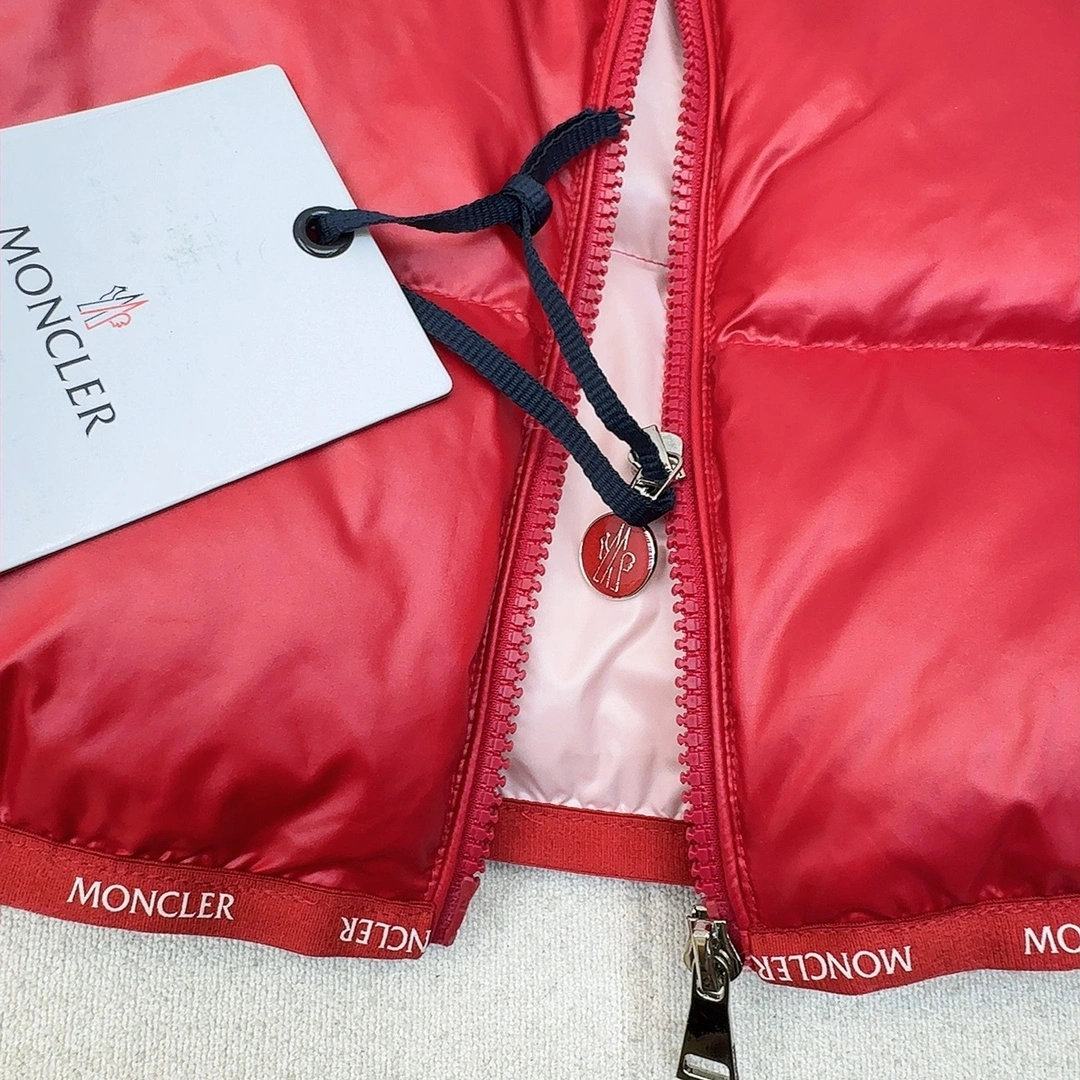 Moncler Down Jackets GoodFit 146013